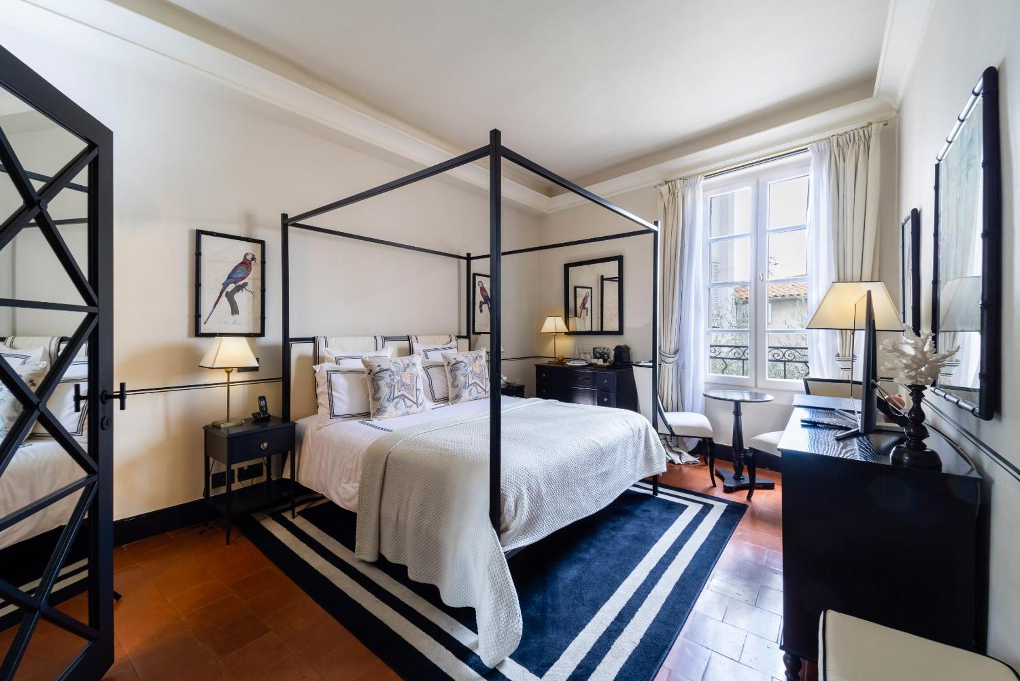 Superior Room,1215179521:JPEG