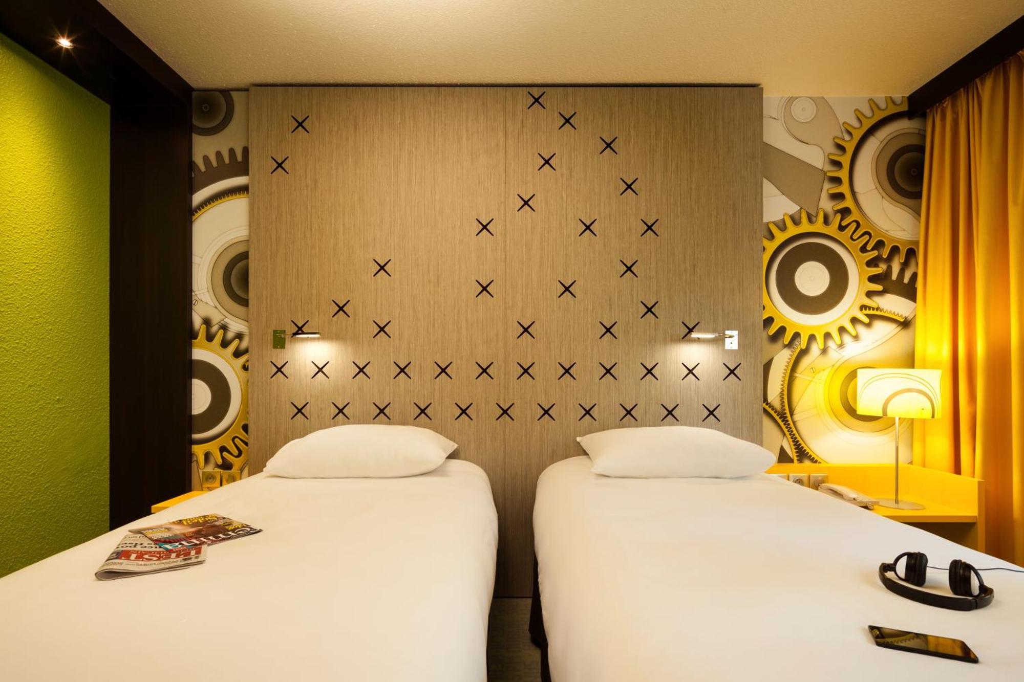Standard Twin Room,61351813:JPEG