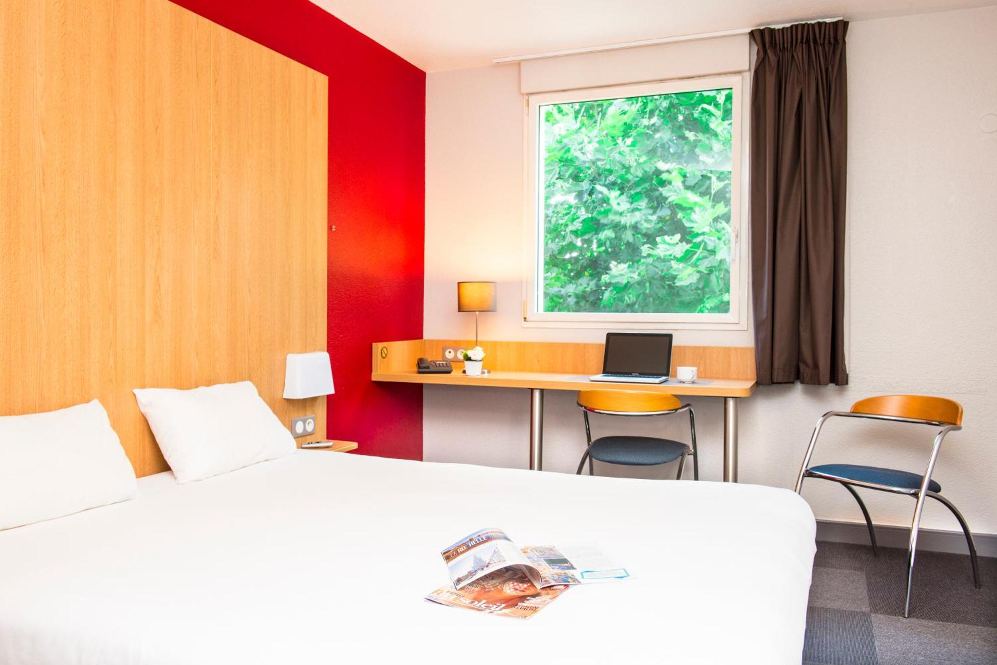 Double Room,1657180549:JPEG