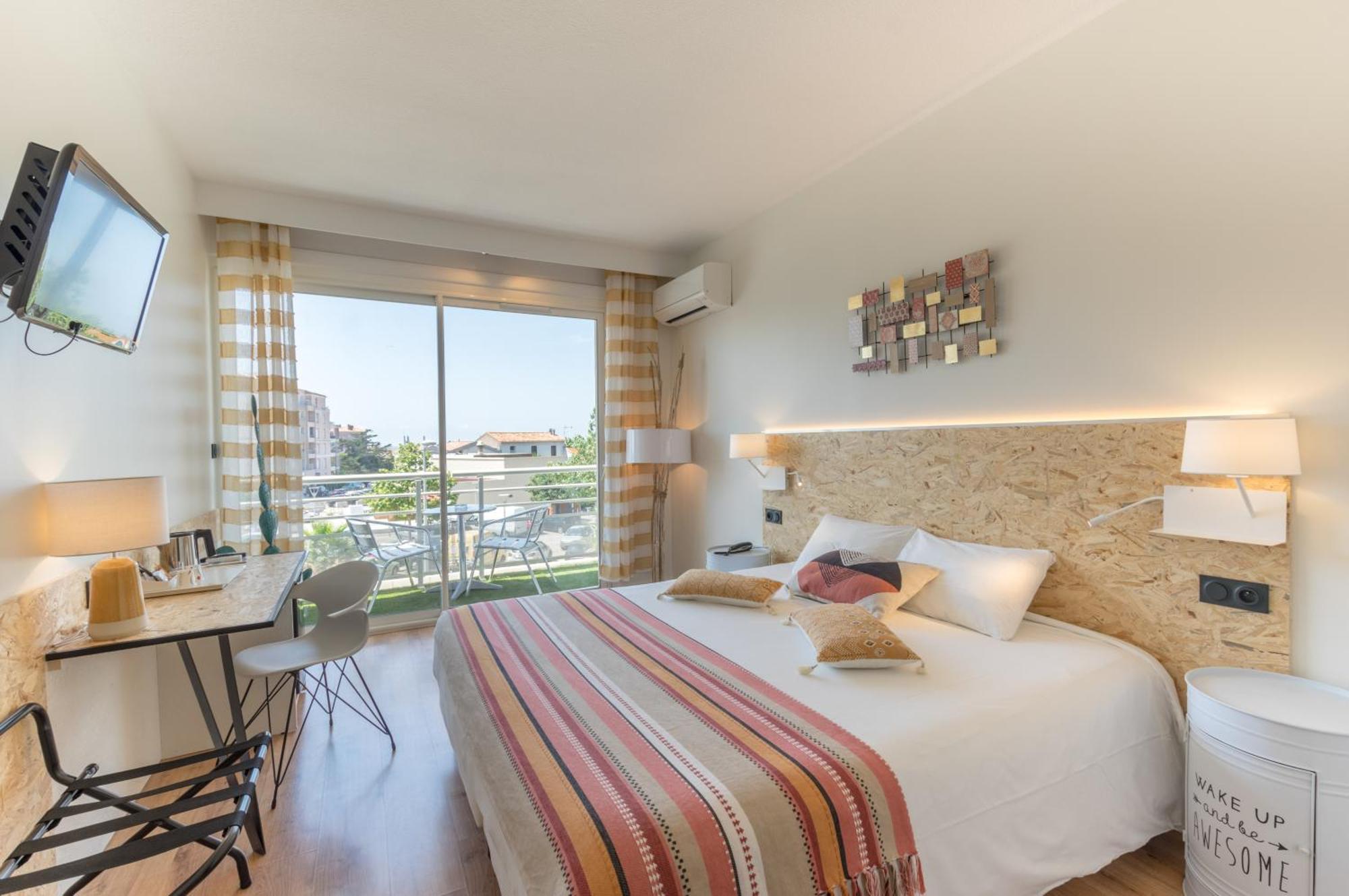 Superior Room with balcony,1215254431:JPEG