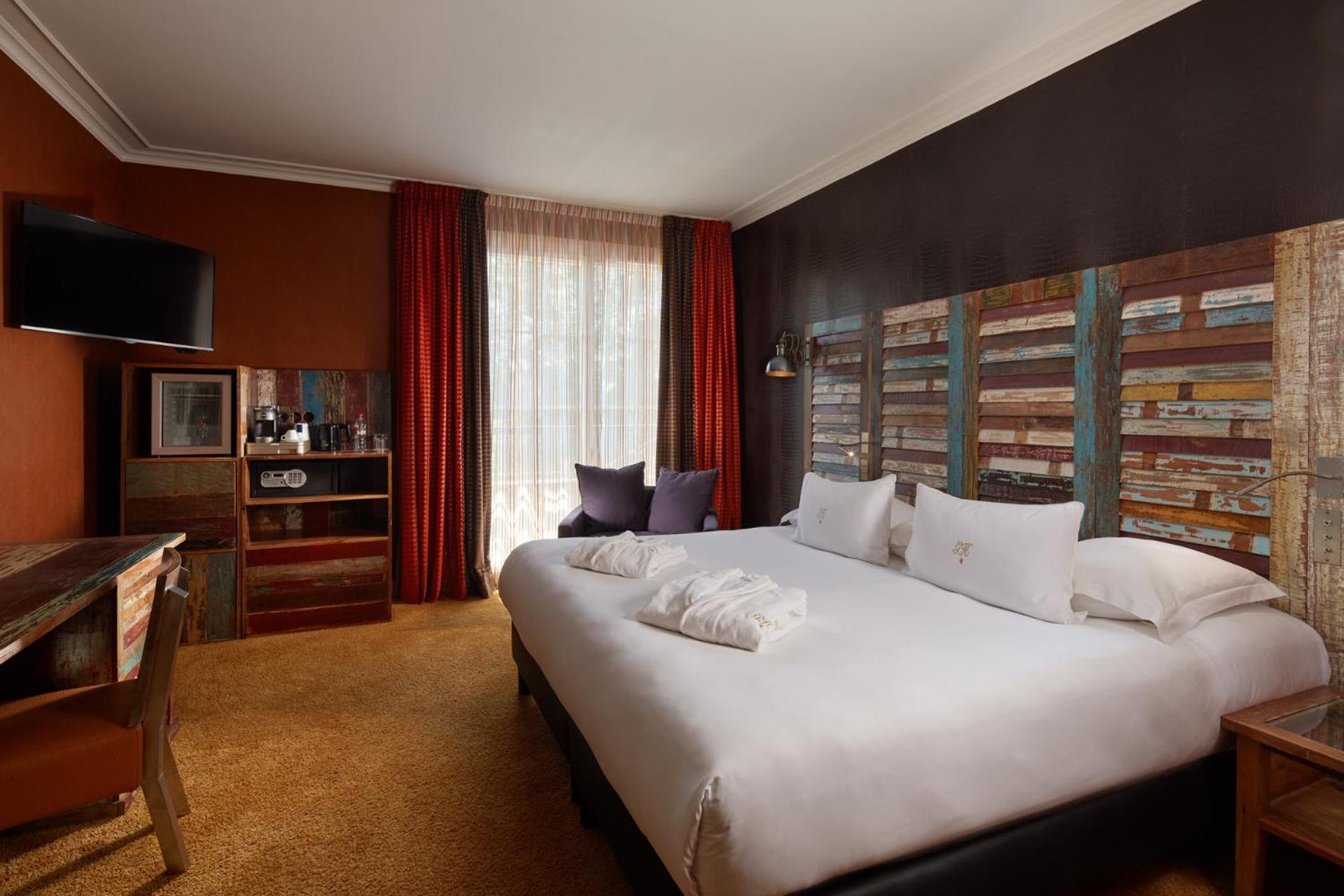 Superior Double Room City View