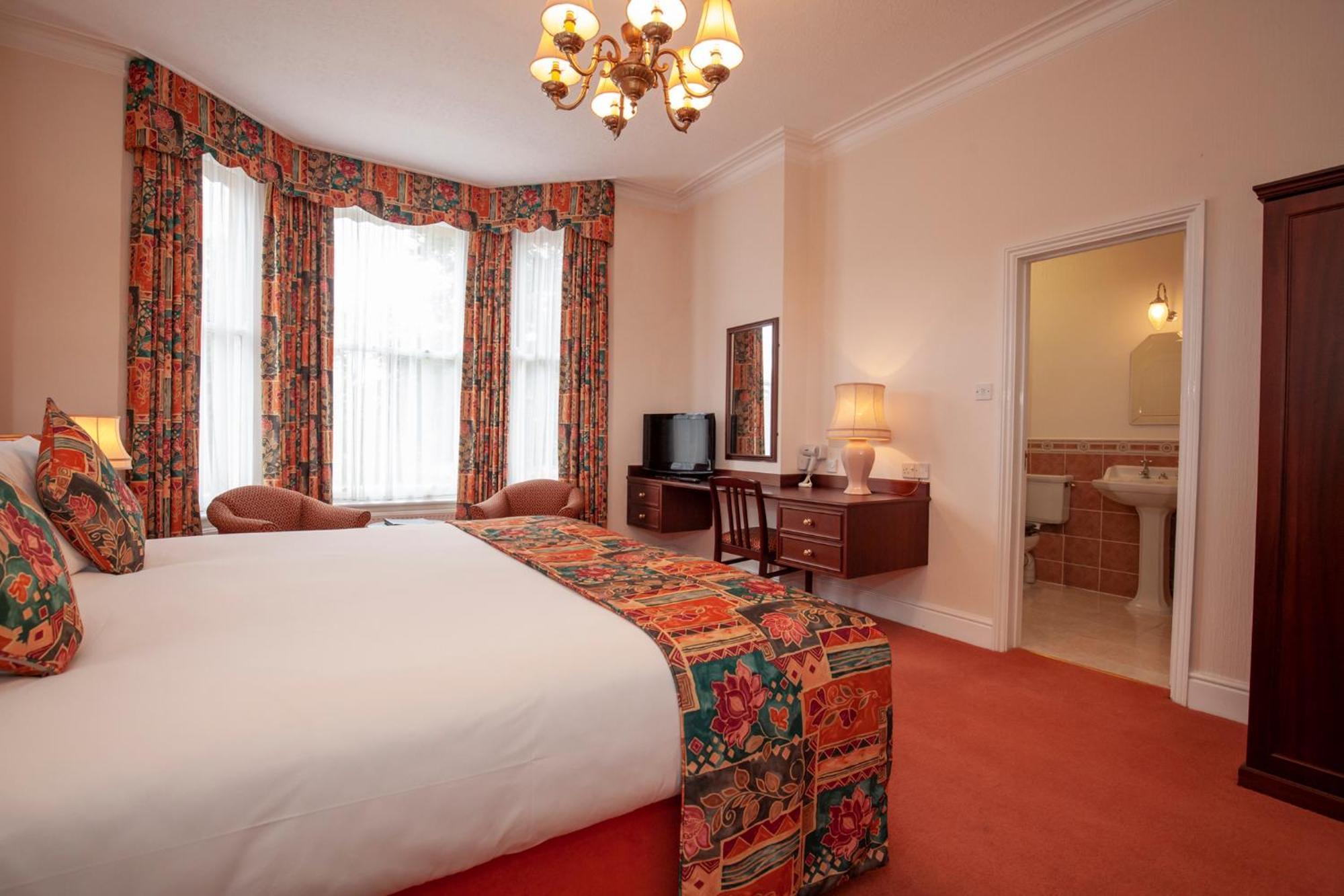 Large Double Room