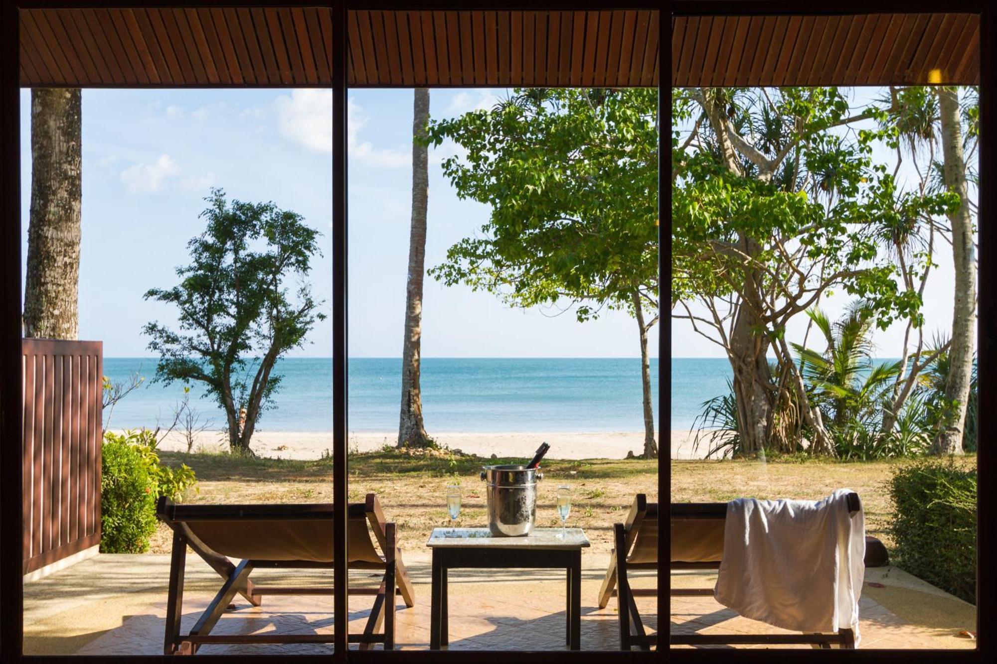 Villa Beach Front,1215704230:JPEG