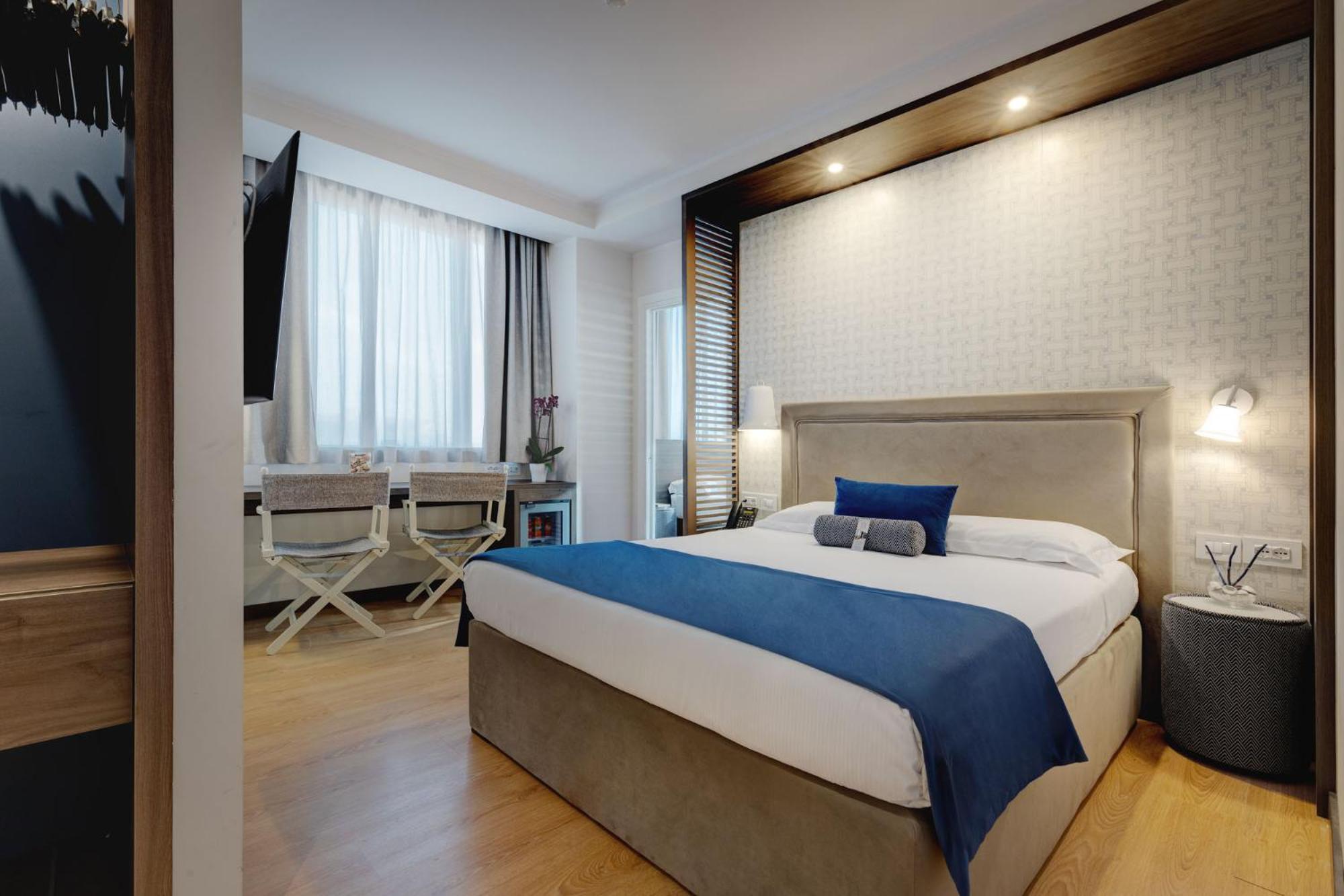 Junior Suite,1215976204:JPEG