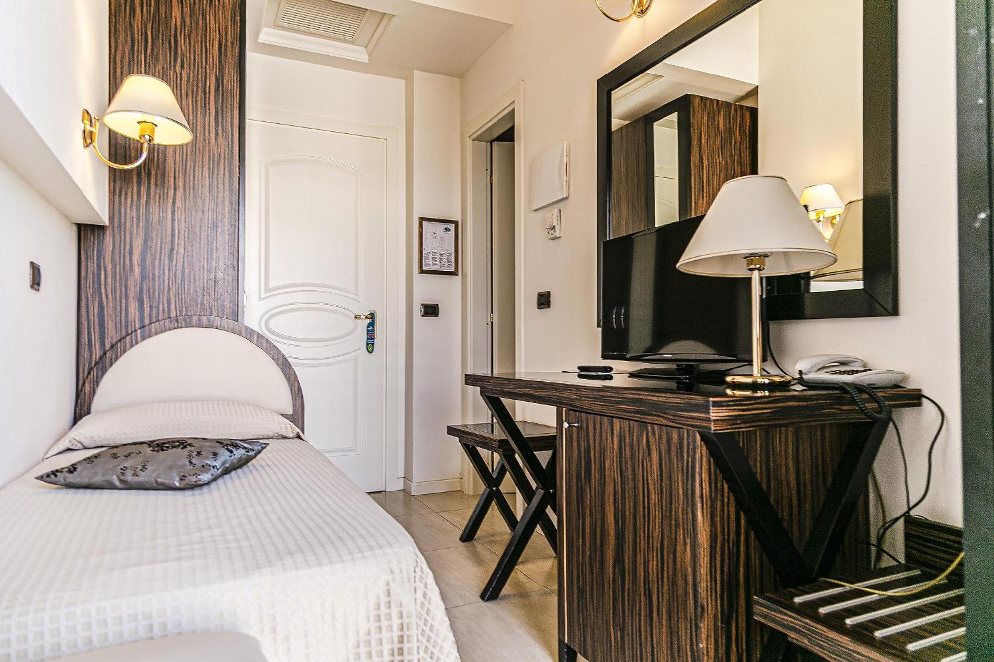 Superior Single Room,1215980164:JPEG