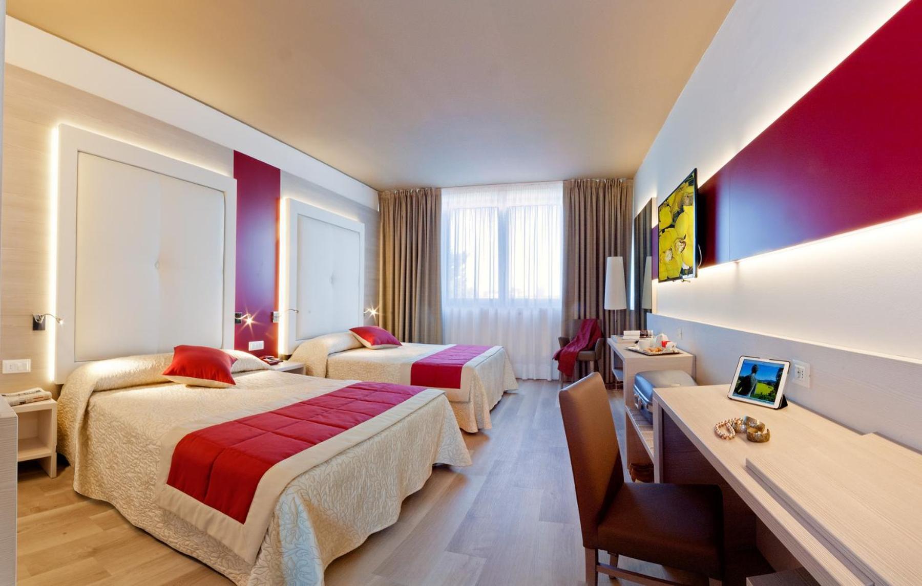 Superior Quadruple Room,684452175:JPEG