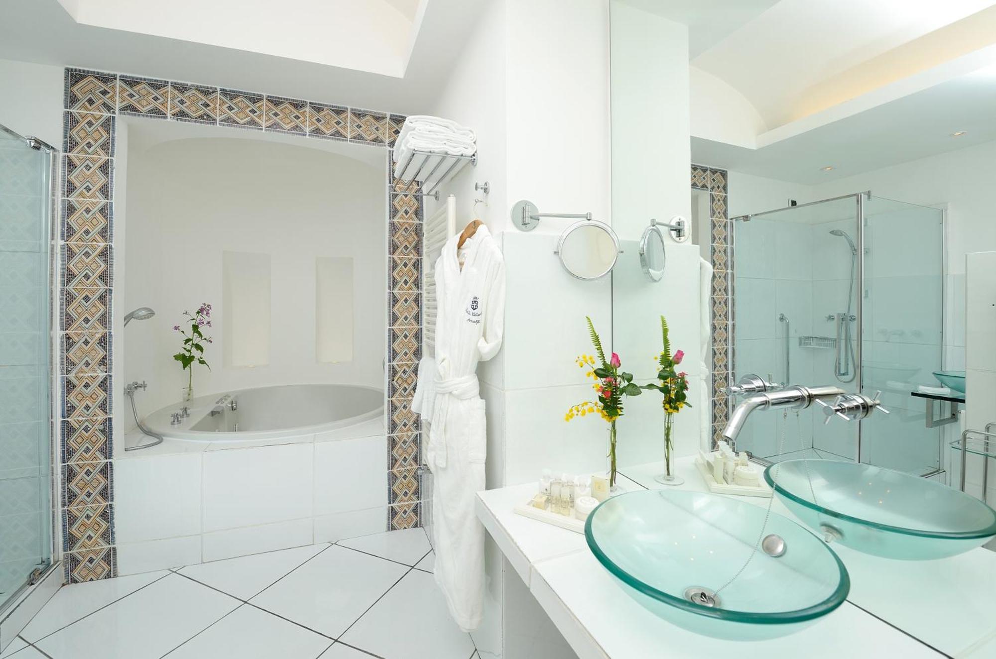 Executive Double Room Partial Sea View