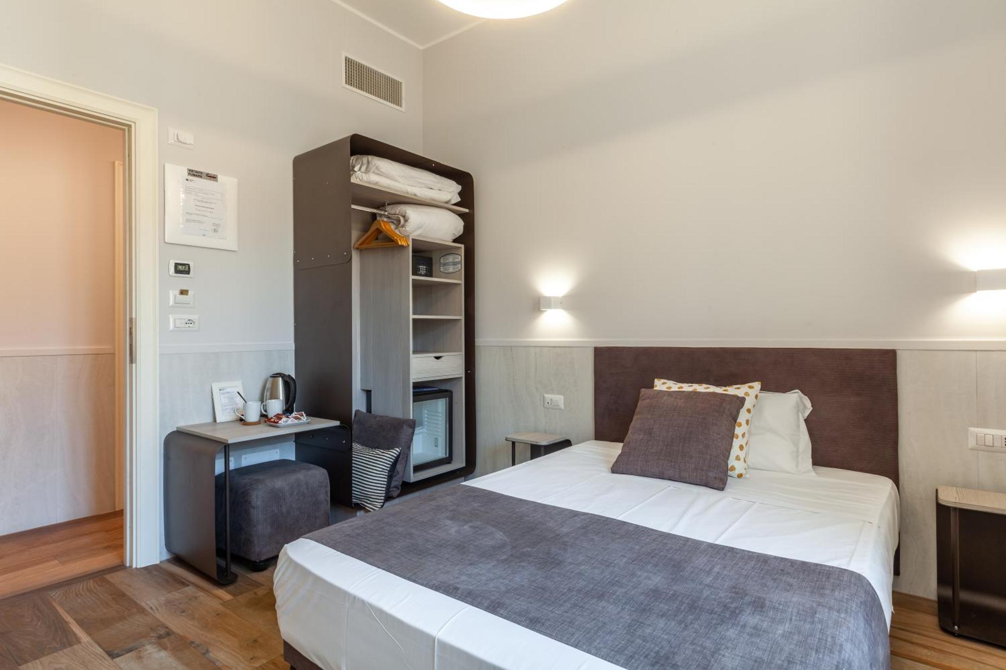 Double Room,1216149301:JPEG