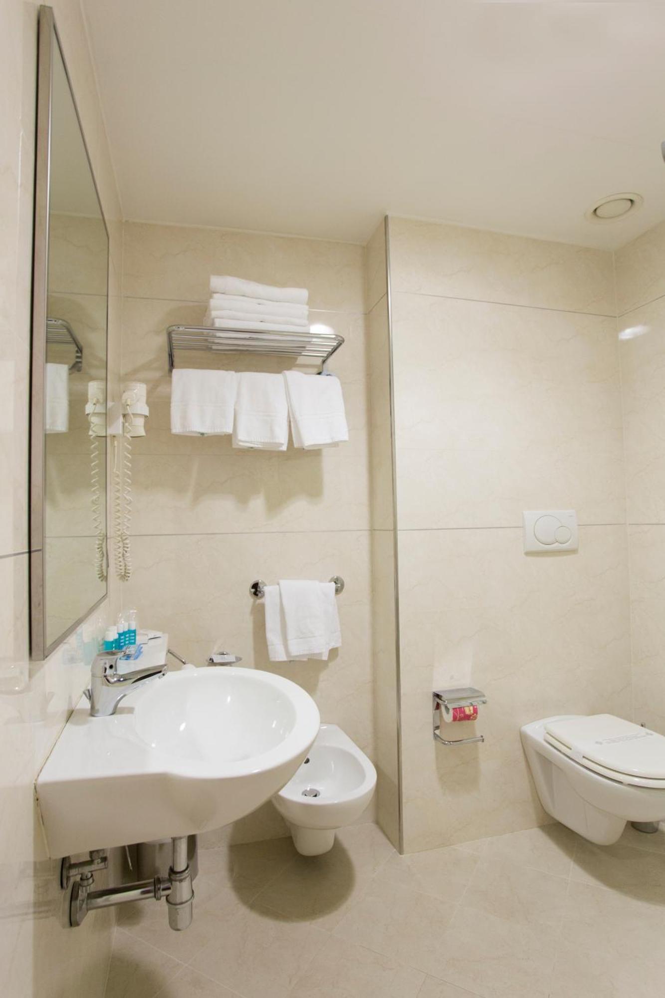 Classic Triple Room