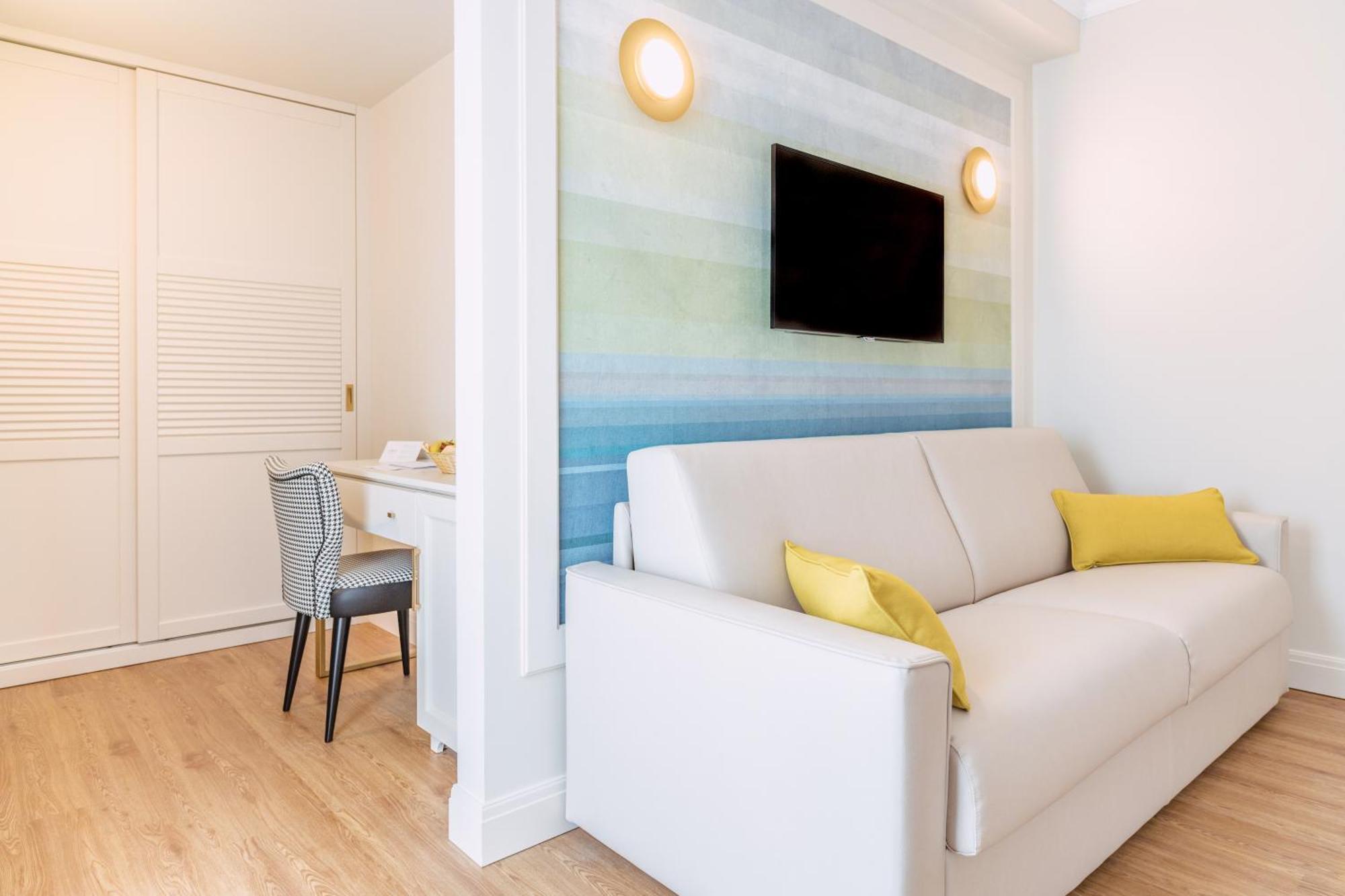 Junior Suite Balcony