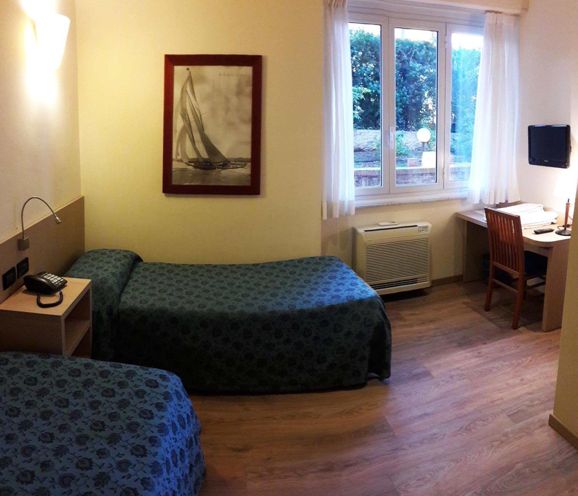 Economy Twin Room,1216231486:JPEG