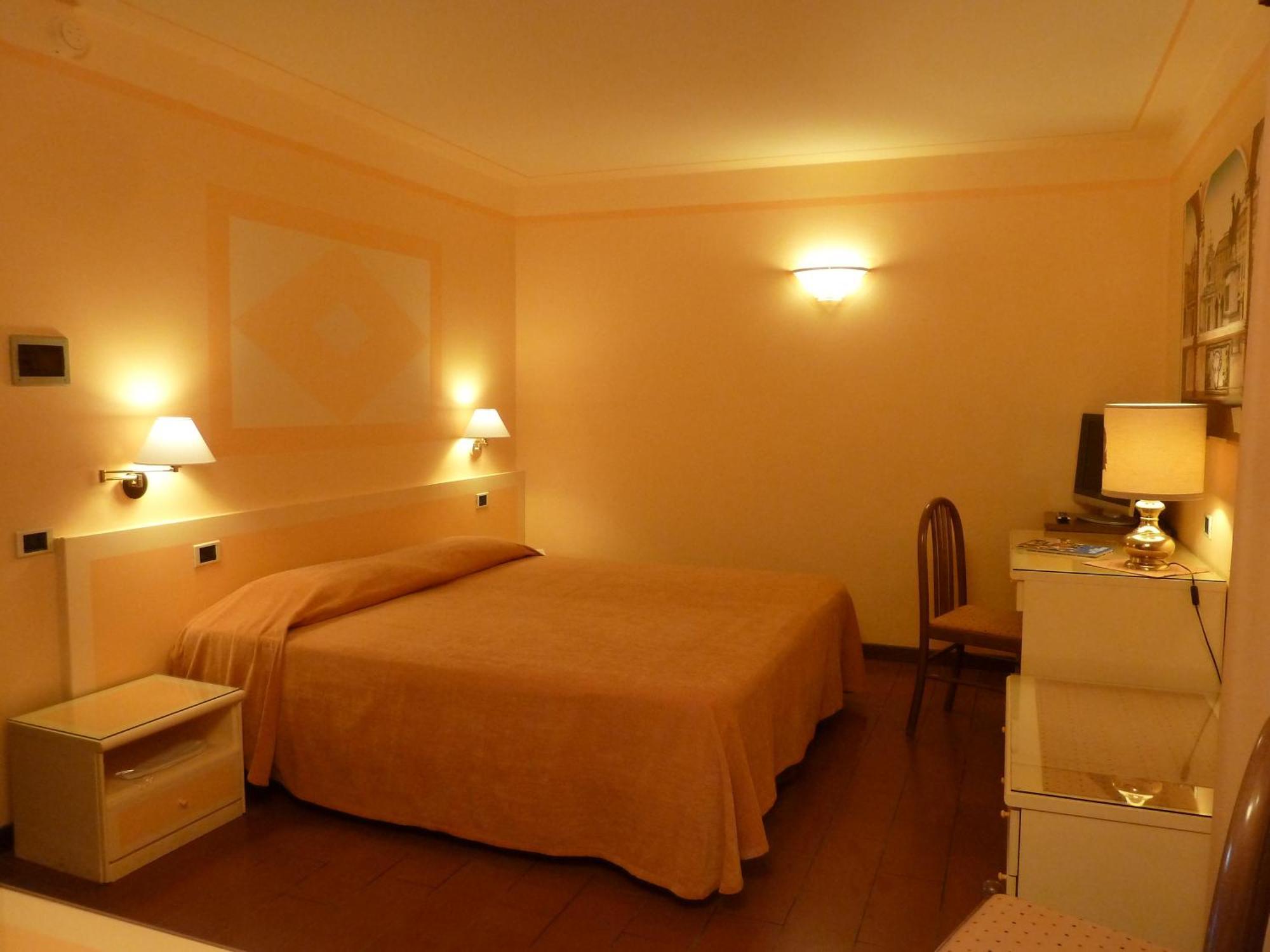 Standard Double Room,691307457:JPEG
