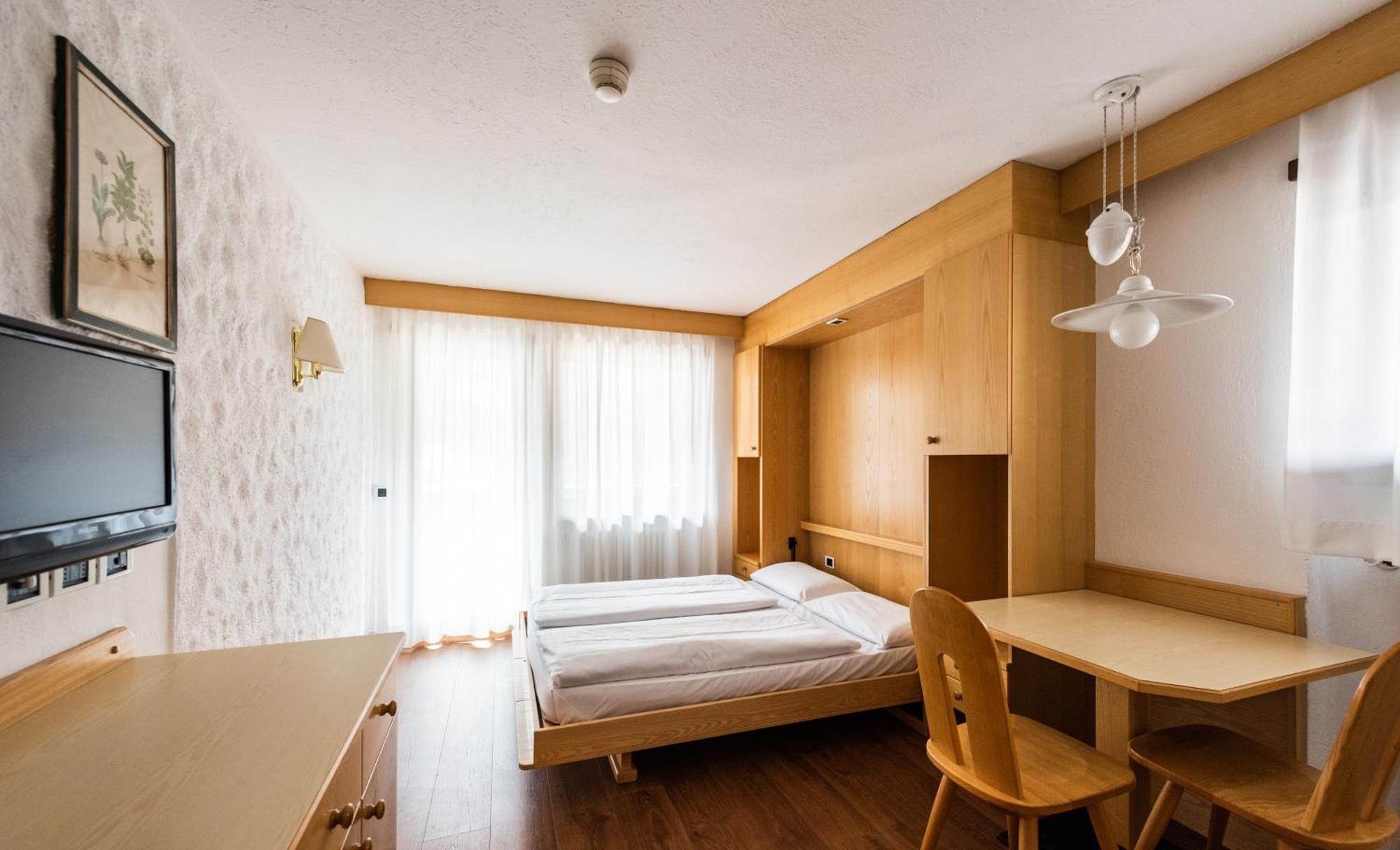 Economy Studio