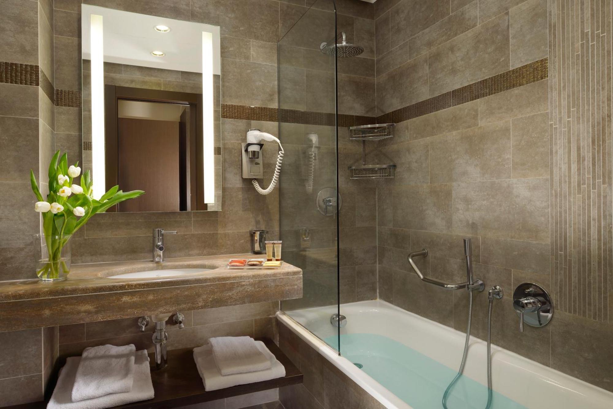 Comfort Double or Twin Room