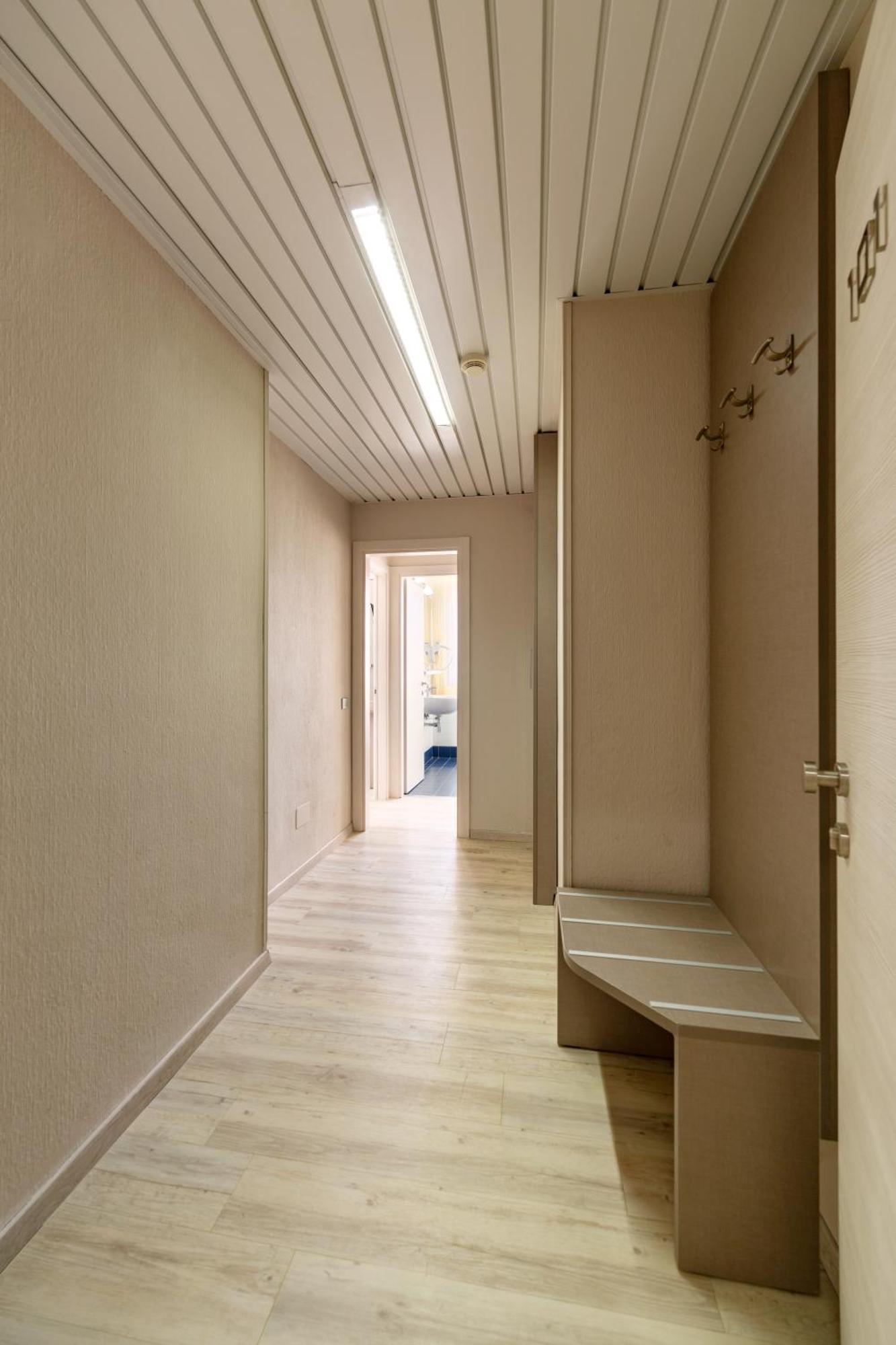 Single Room,1216291951:JPEG