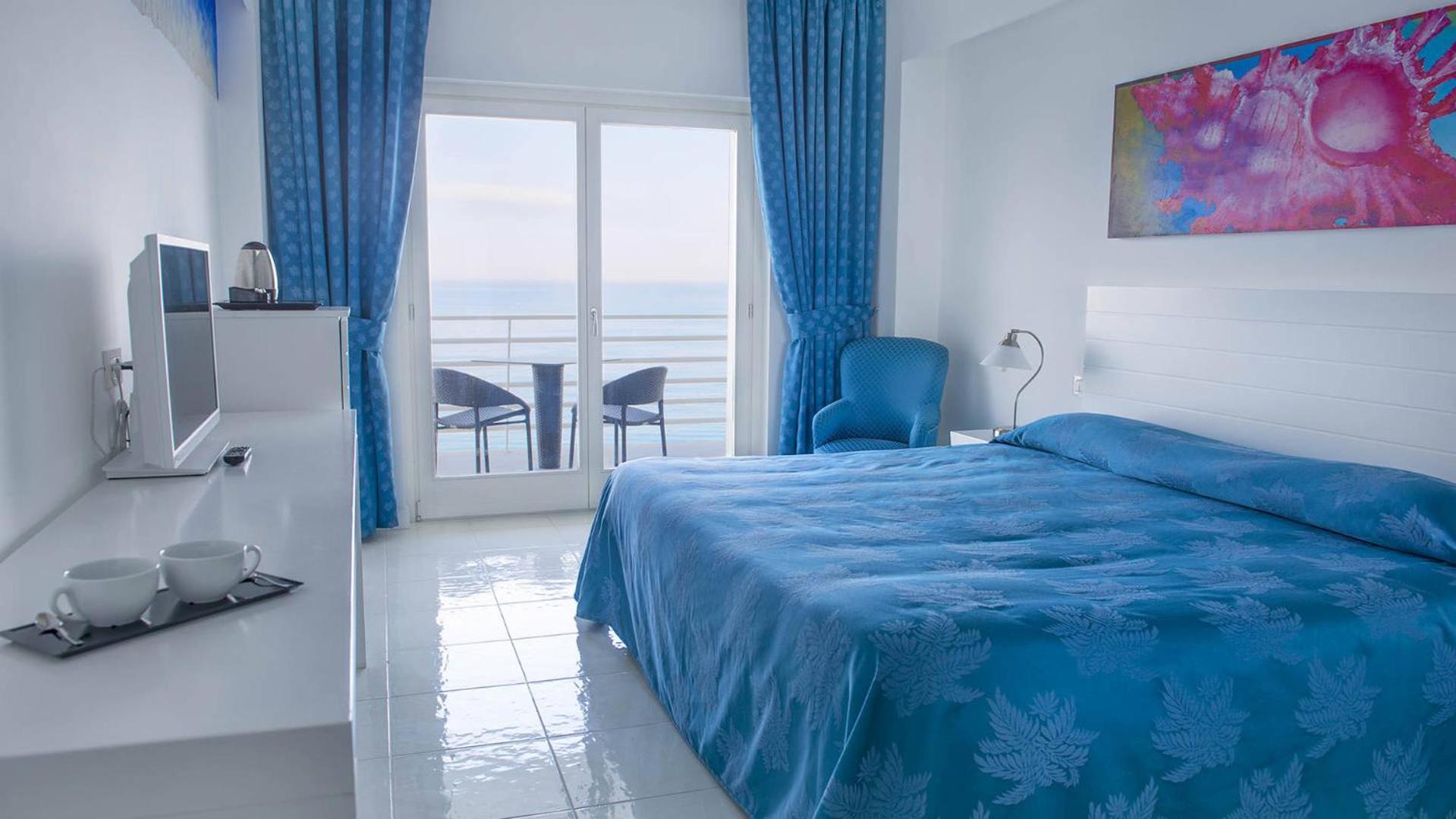 Comfort Double or Twin Room Sea View