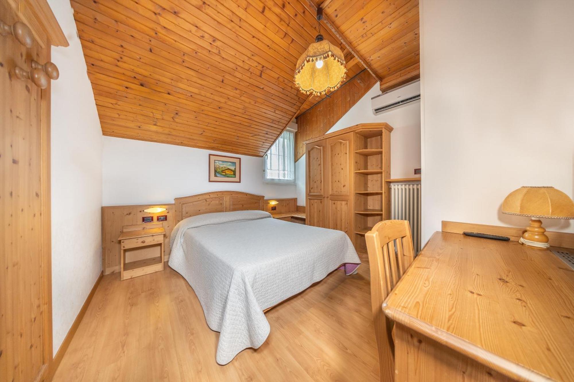 Double Room Small Double Bed