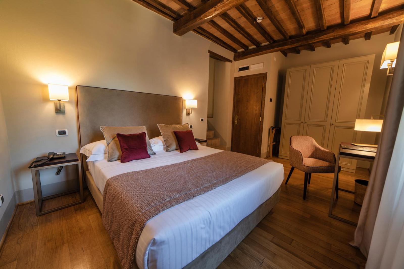 Double or Twin Room,1114543785:JPEG