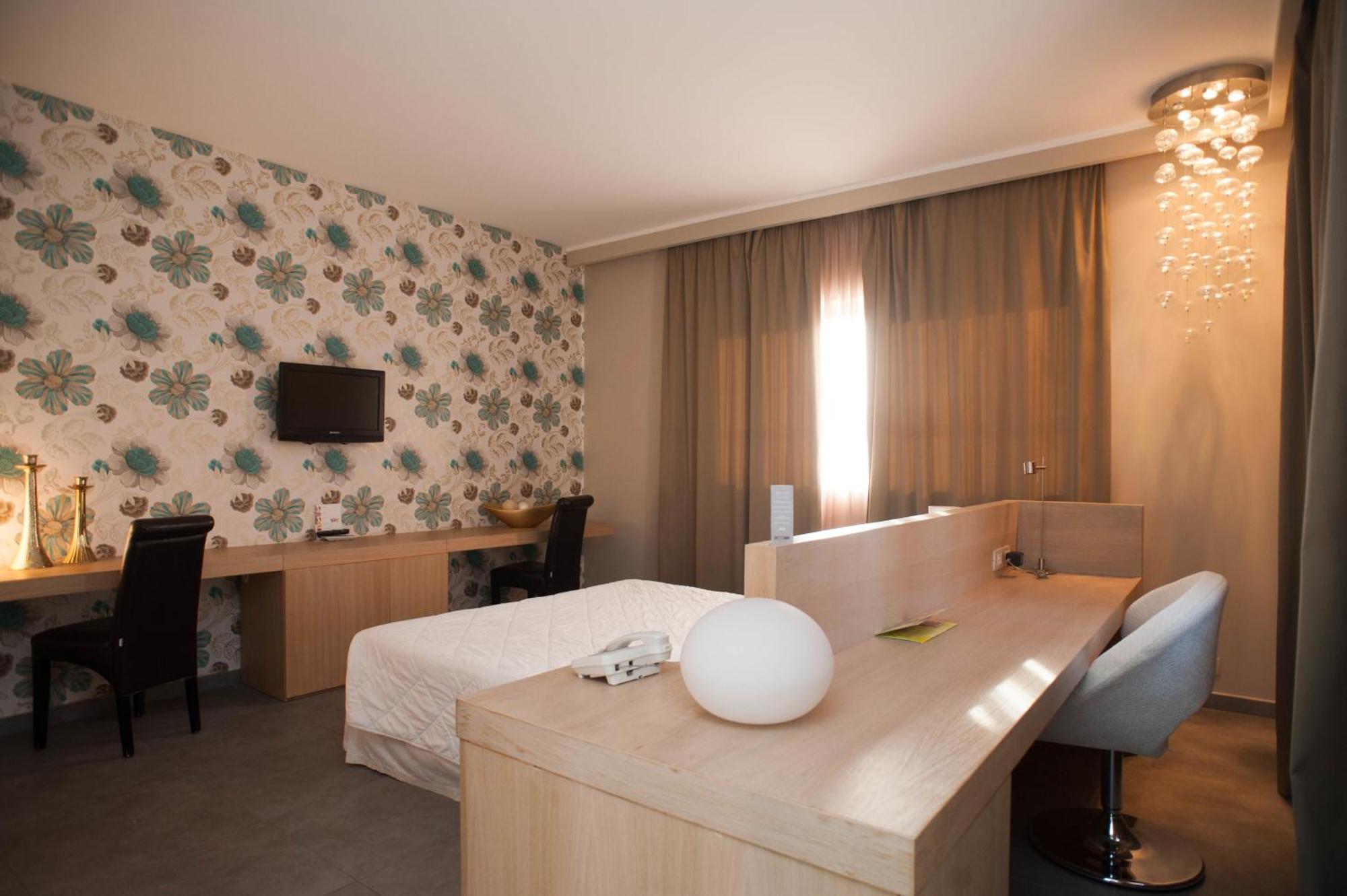Double or Twin Room,1216343683:JPEG