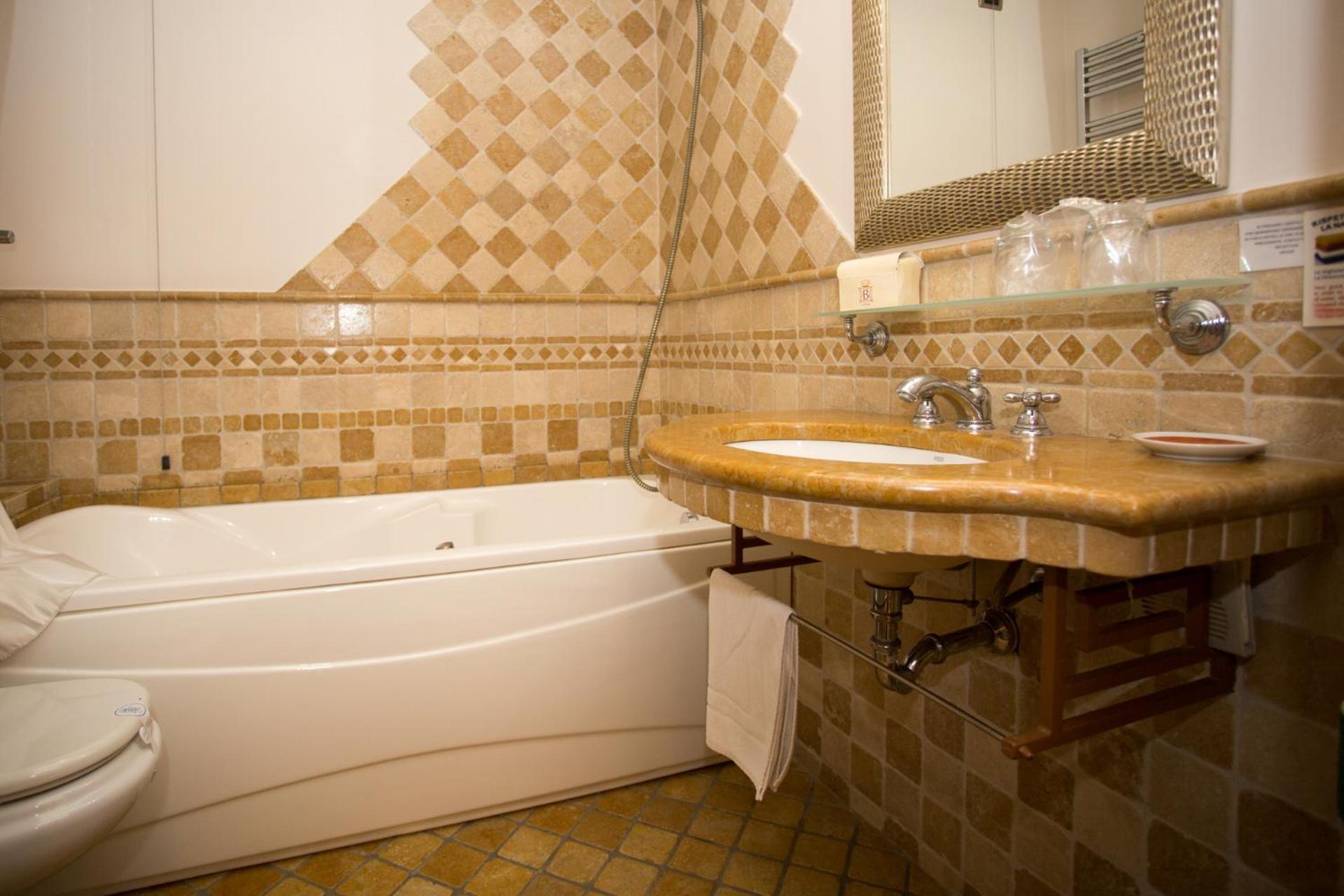 Deluxe Double or Twin Room Sea View