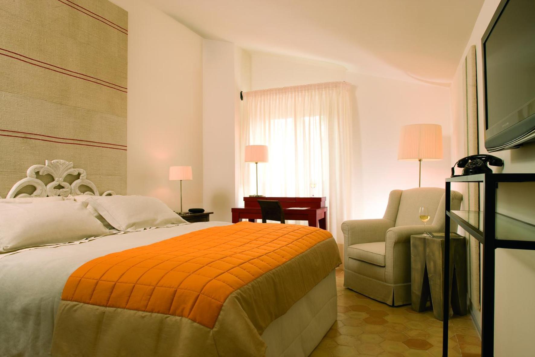 Deluxe Double or Twin Room Balcony