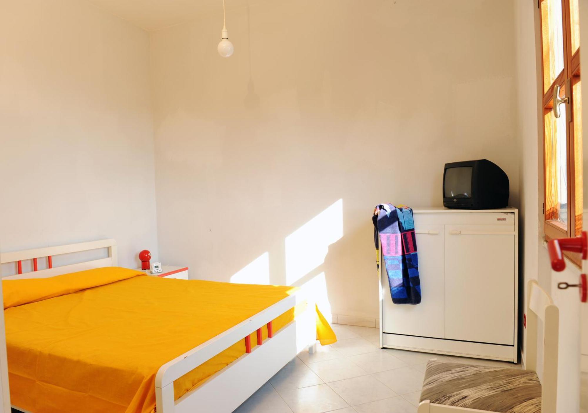 One-Bedroom Apartment Summer
