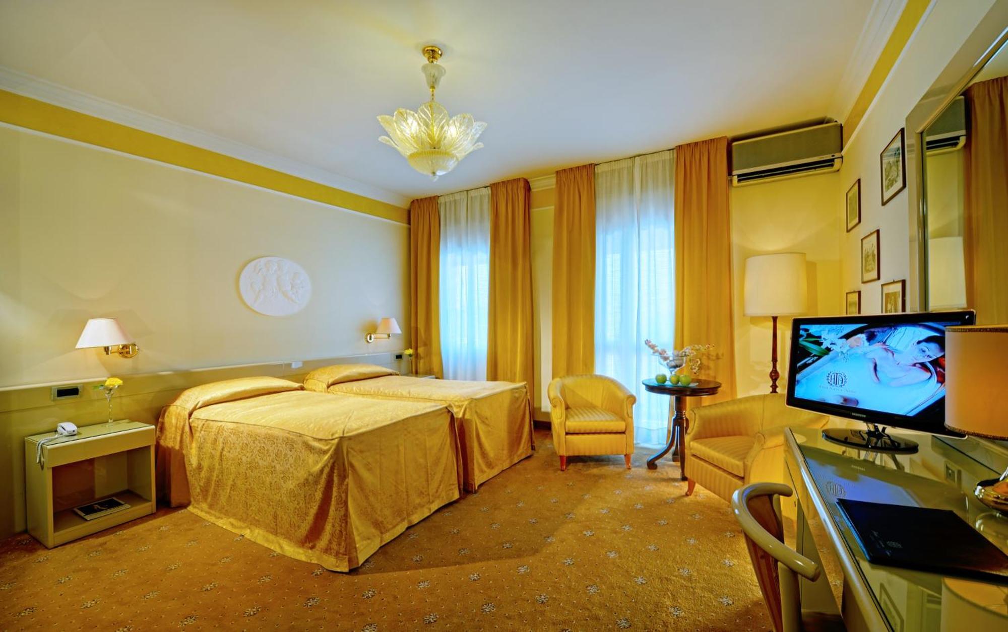 Deluxe Double or Twin Room