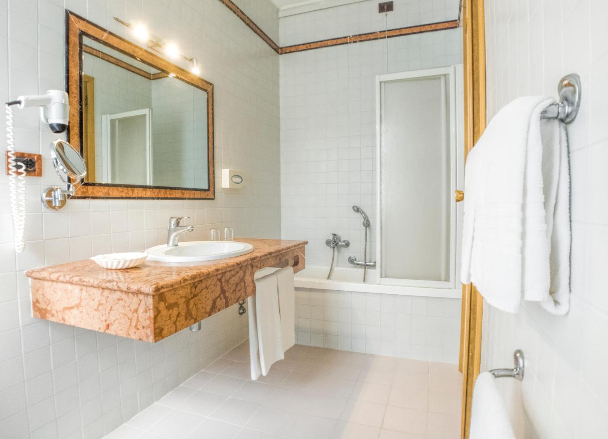 Economy Double or Twin Room