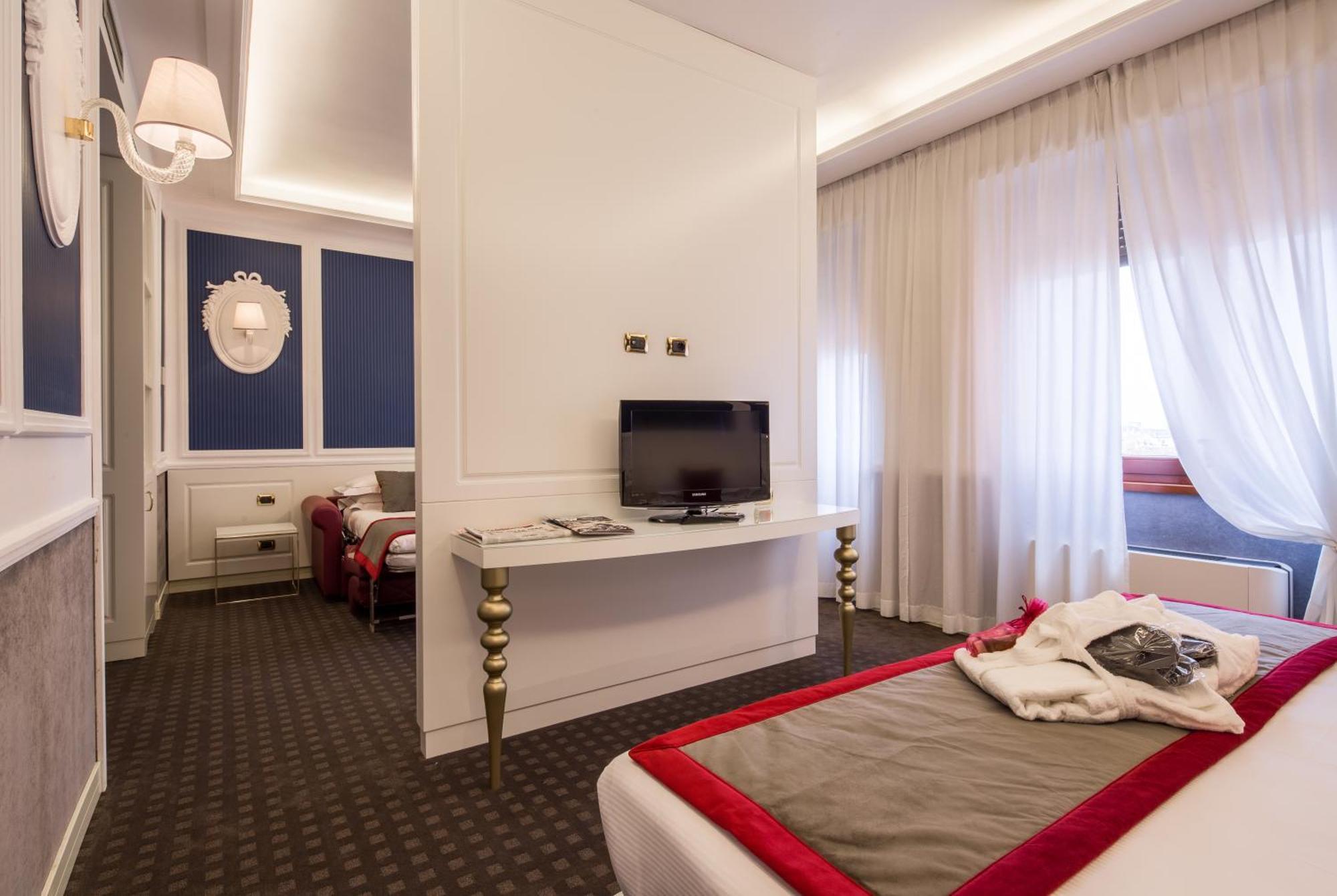 Junior Suite,1216430656:JPEG