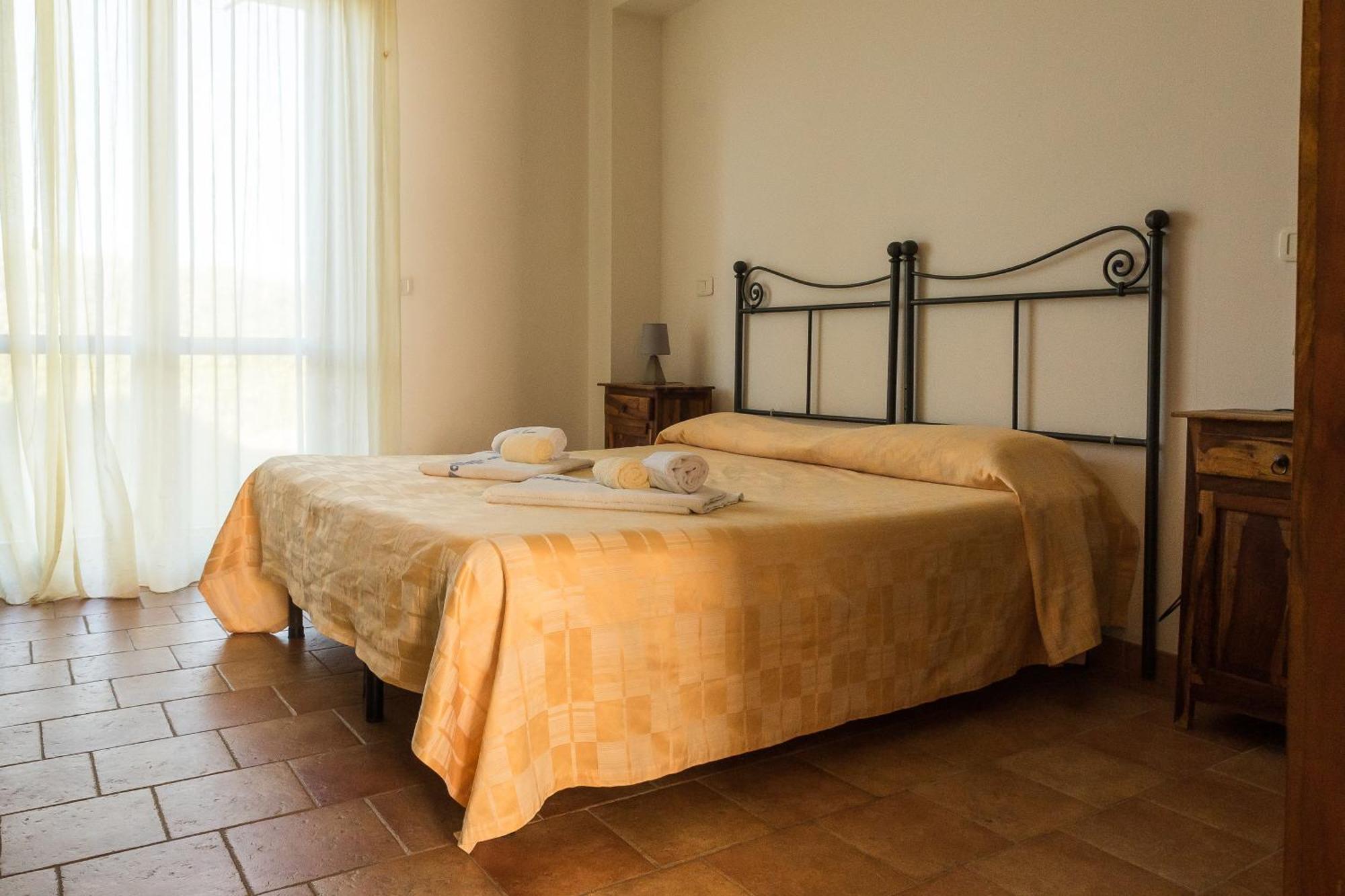 Three-Bedroom Apartment,1611060511:JPEG