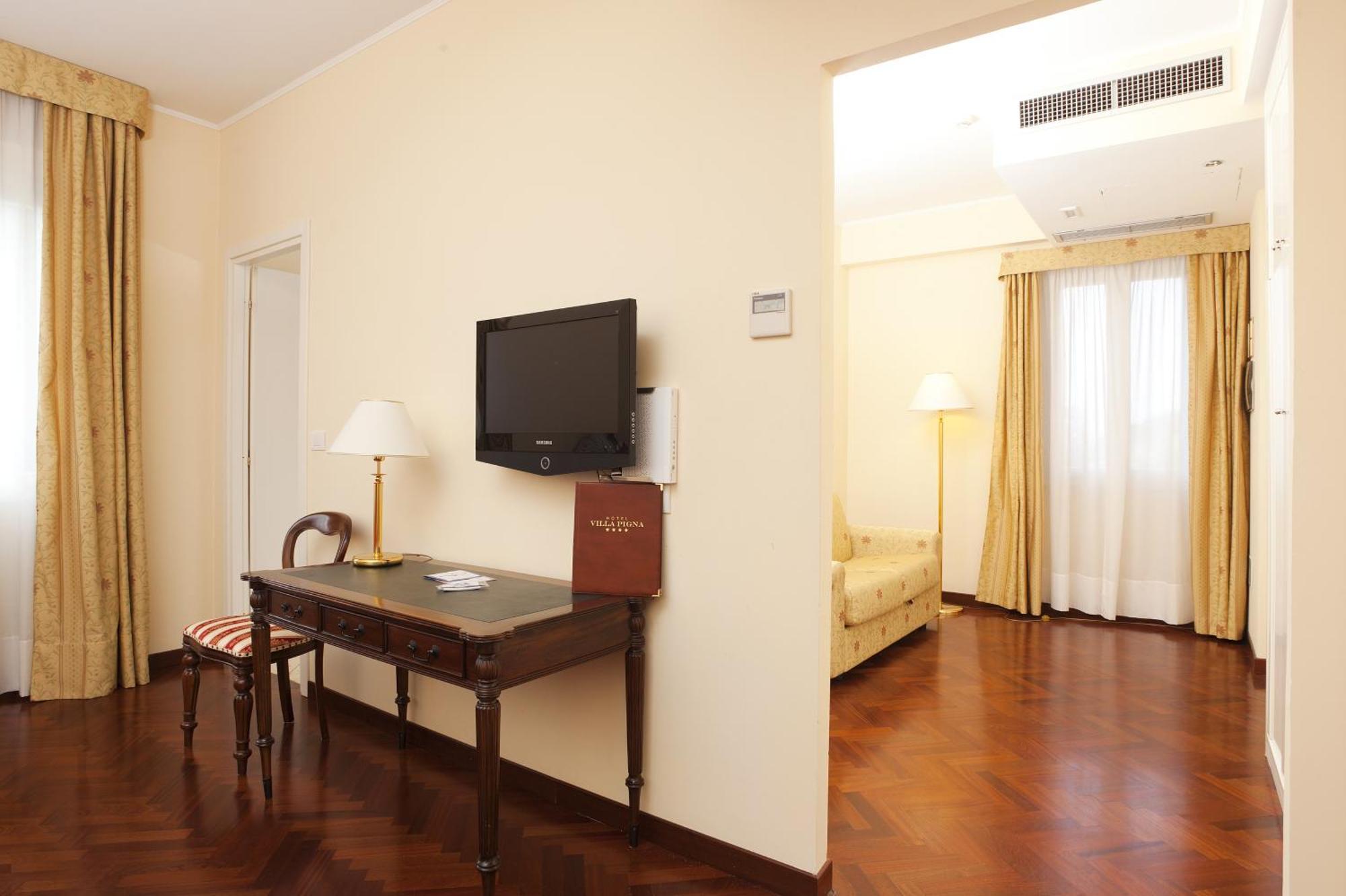 Junior Suite,60829846:JPEG