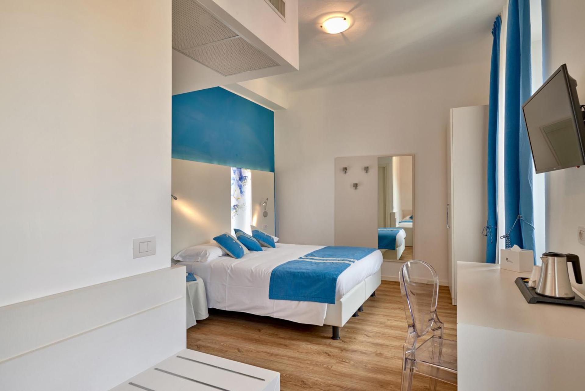 Double or Twin Room,1216509559:JPEG