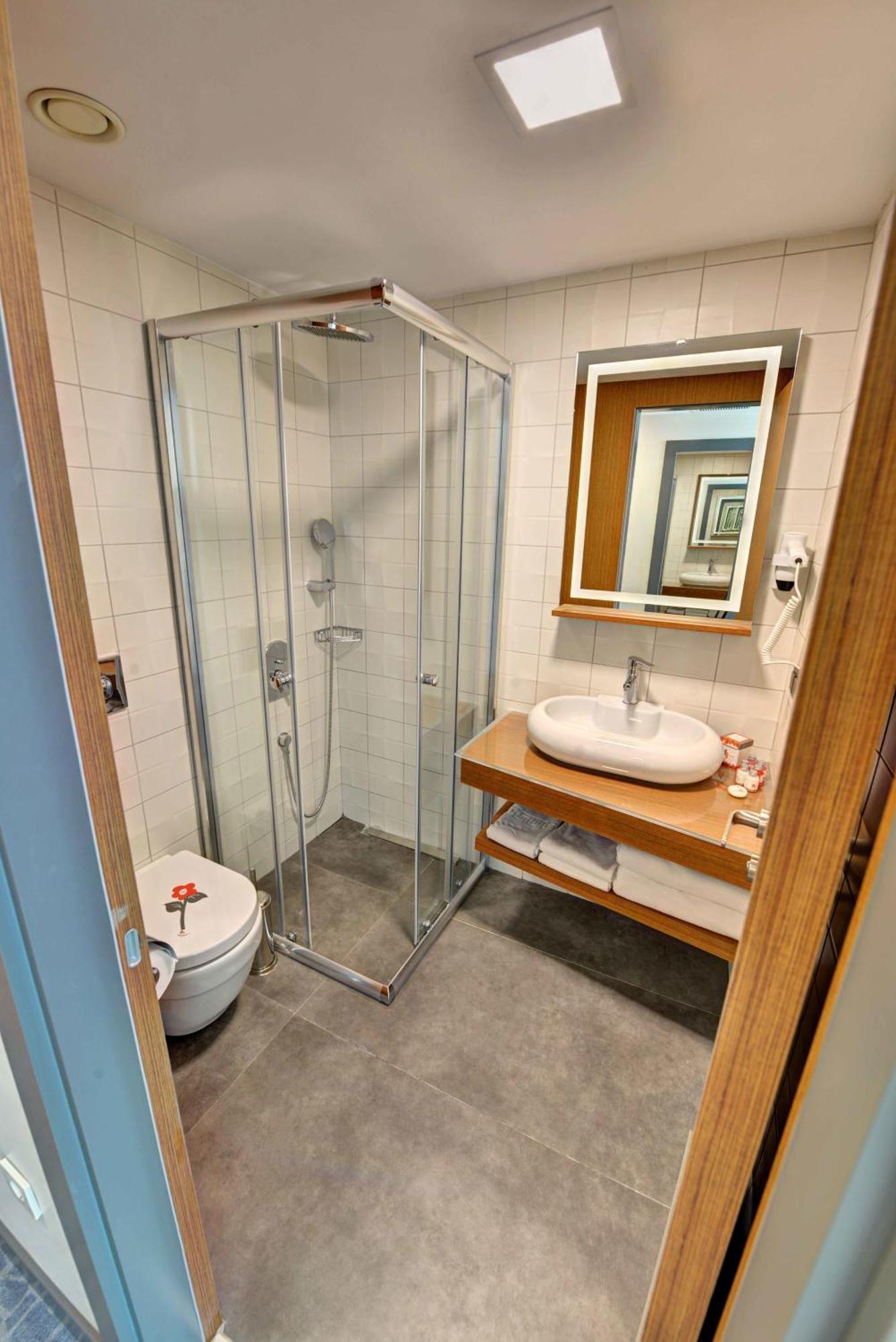 Standard Triple Room,1216615852:JPEG
