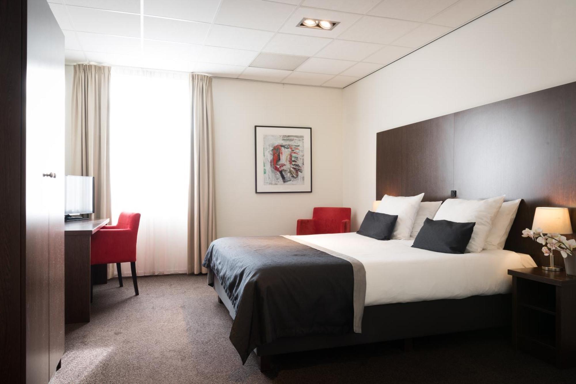 Deluxe Double Room,688350501:JPEG
