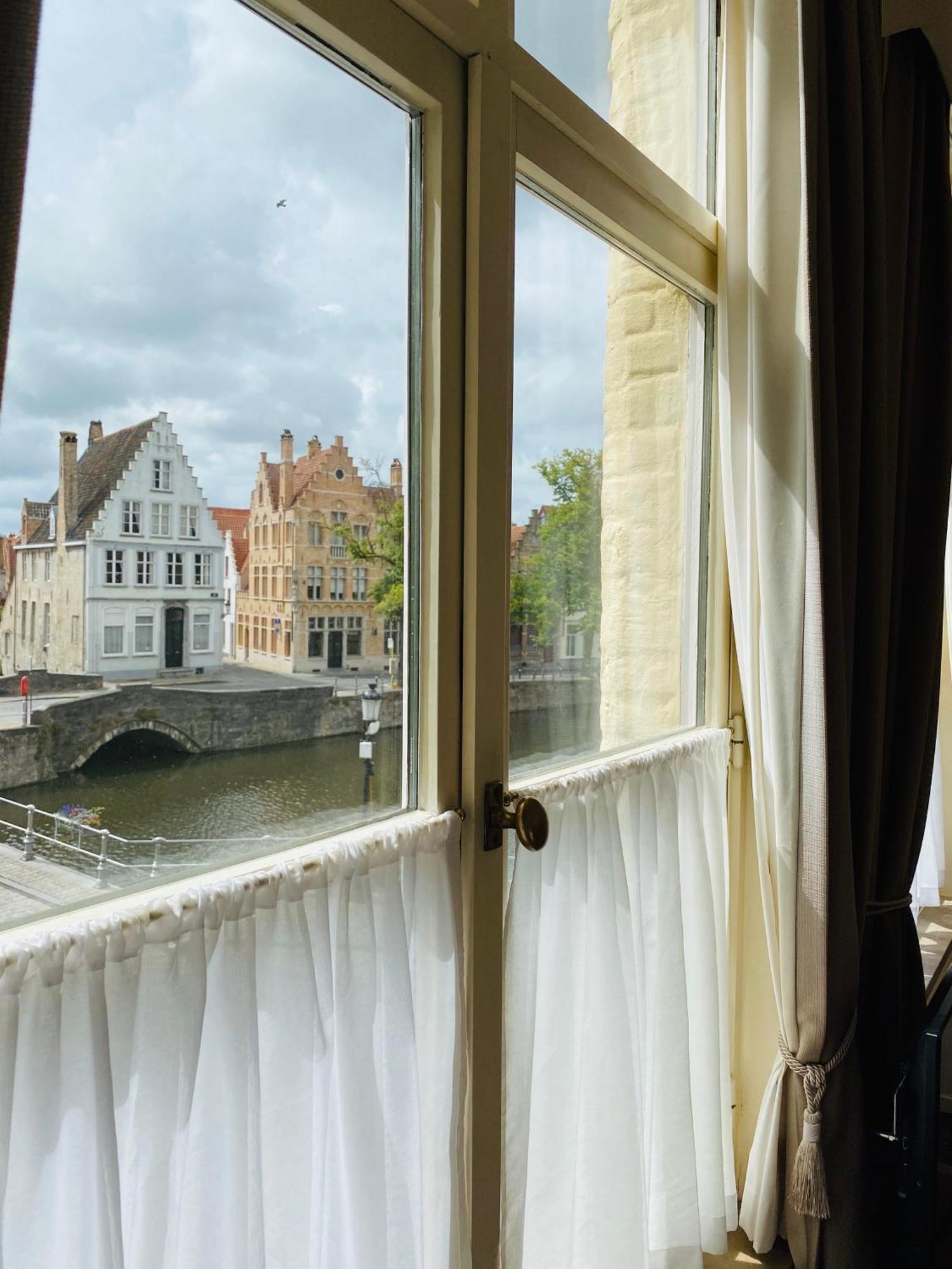 Superior Double or Twin Room Canal View