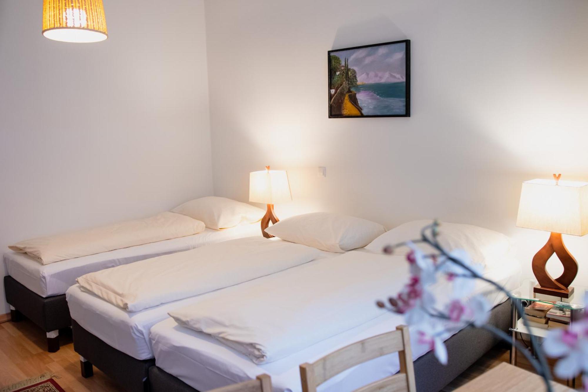 Triple Room,1216757785:JPEG