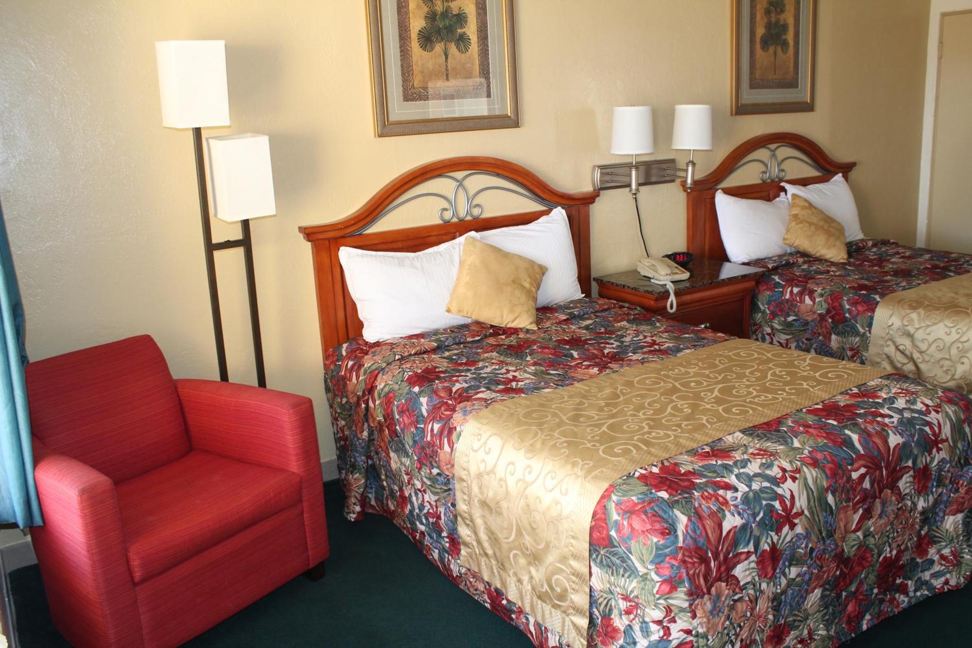 Studio Two Doubles Beds