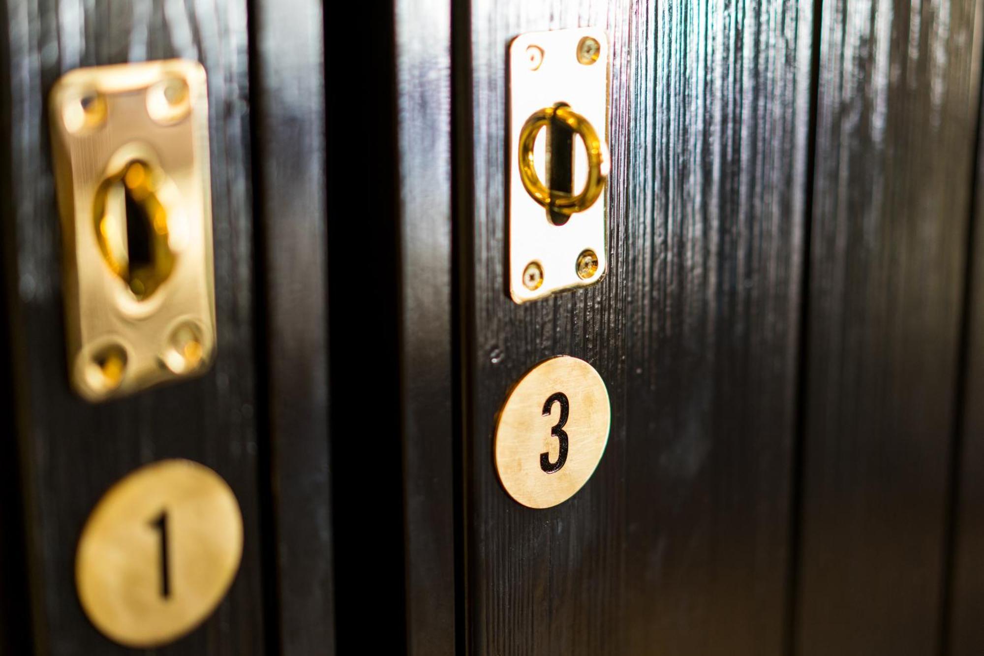 Bed in Quad,1227636254:JPEG