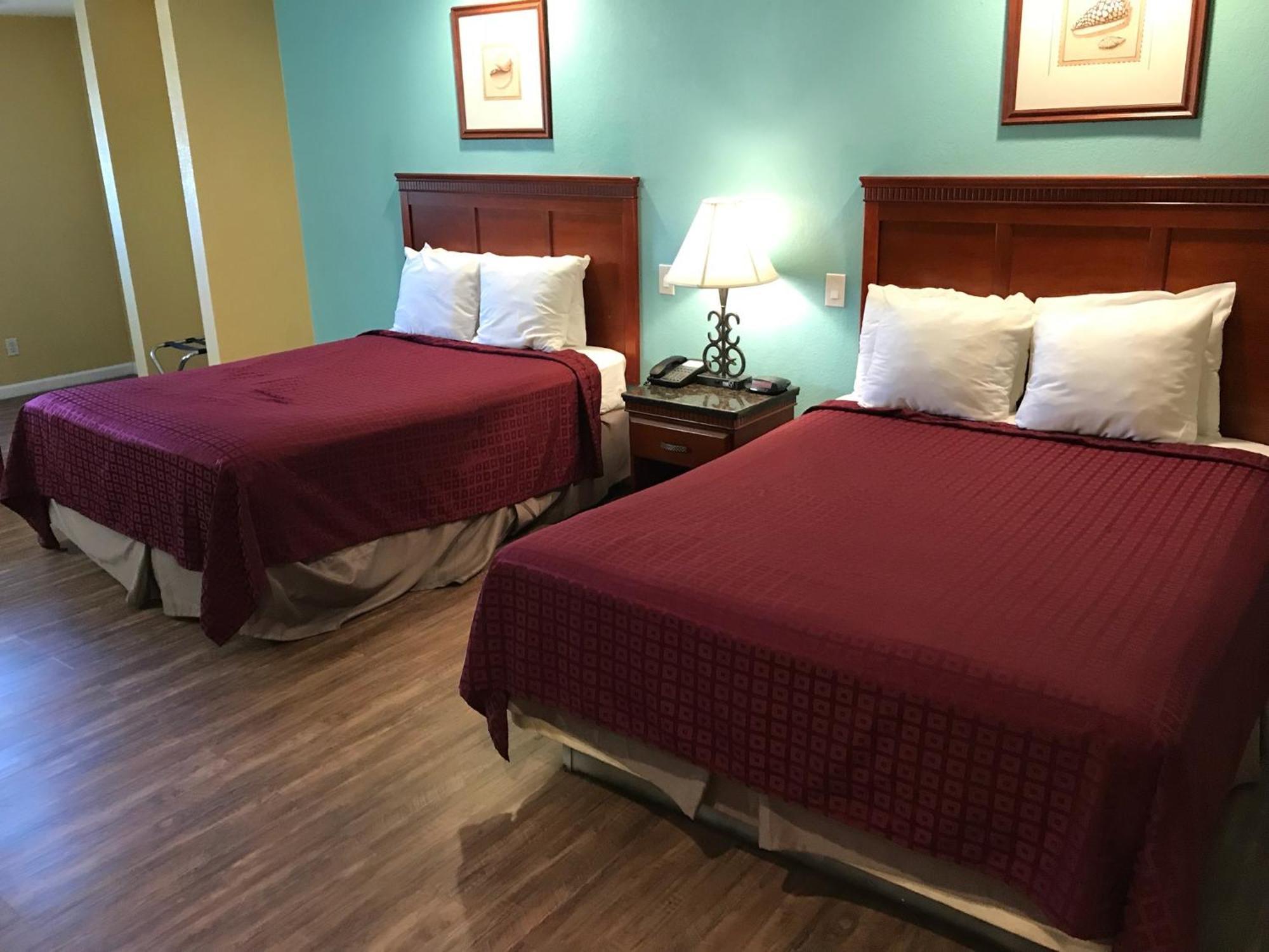 Deluxe Queen Room Two Queen Beds Non-Smoking