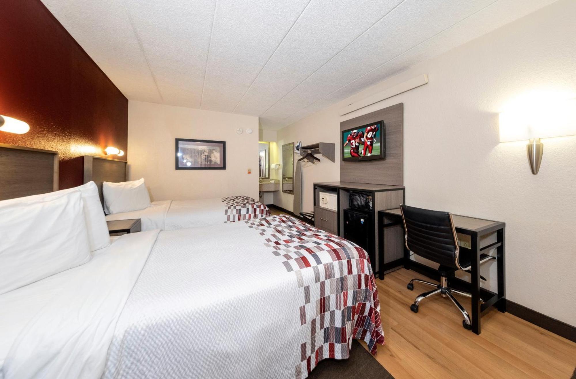 Deluxe Room Two Double Beds Non-Smoking