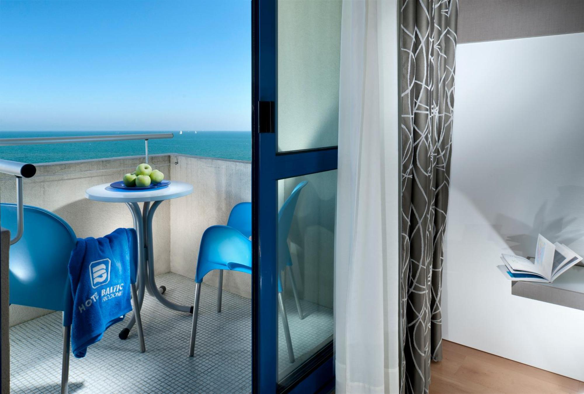 Quadruple Room Sea View