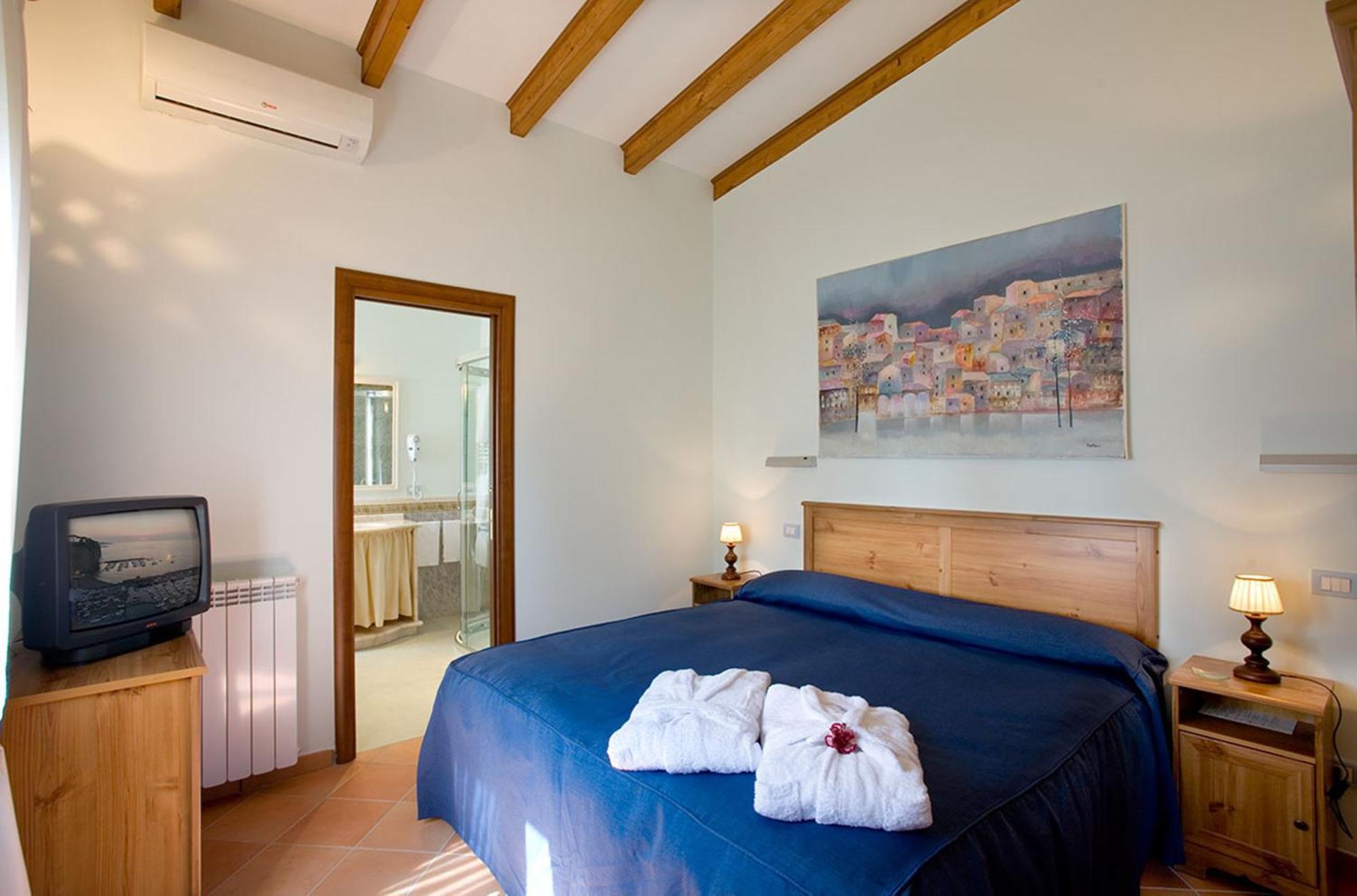 Two-Bedroom Apartment,1218120502:JPEG