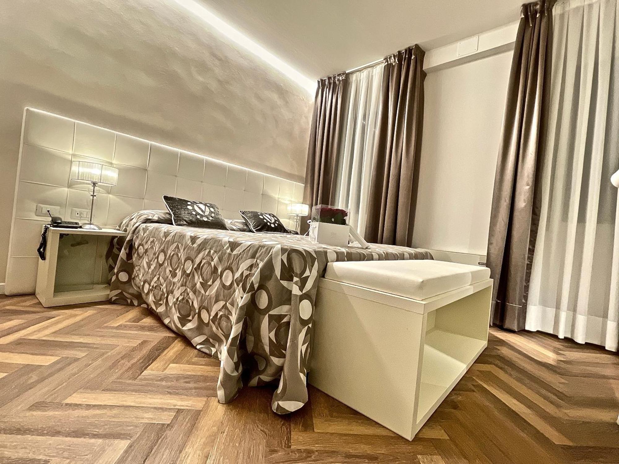 Double or Twin Room,1218138919:JPEG