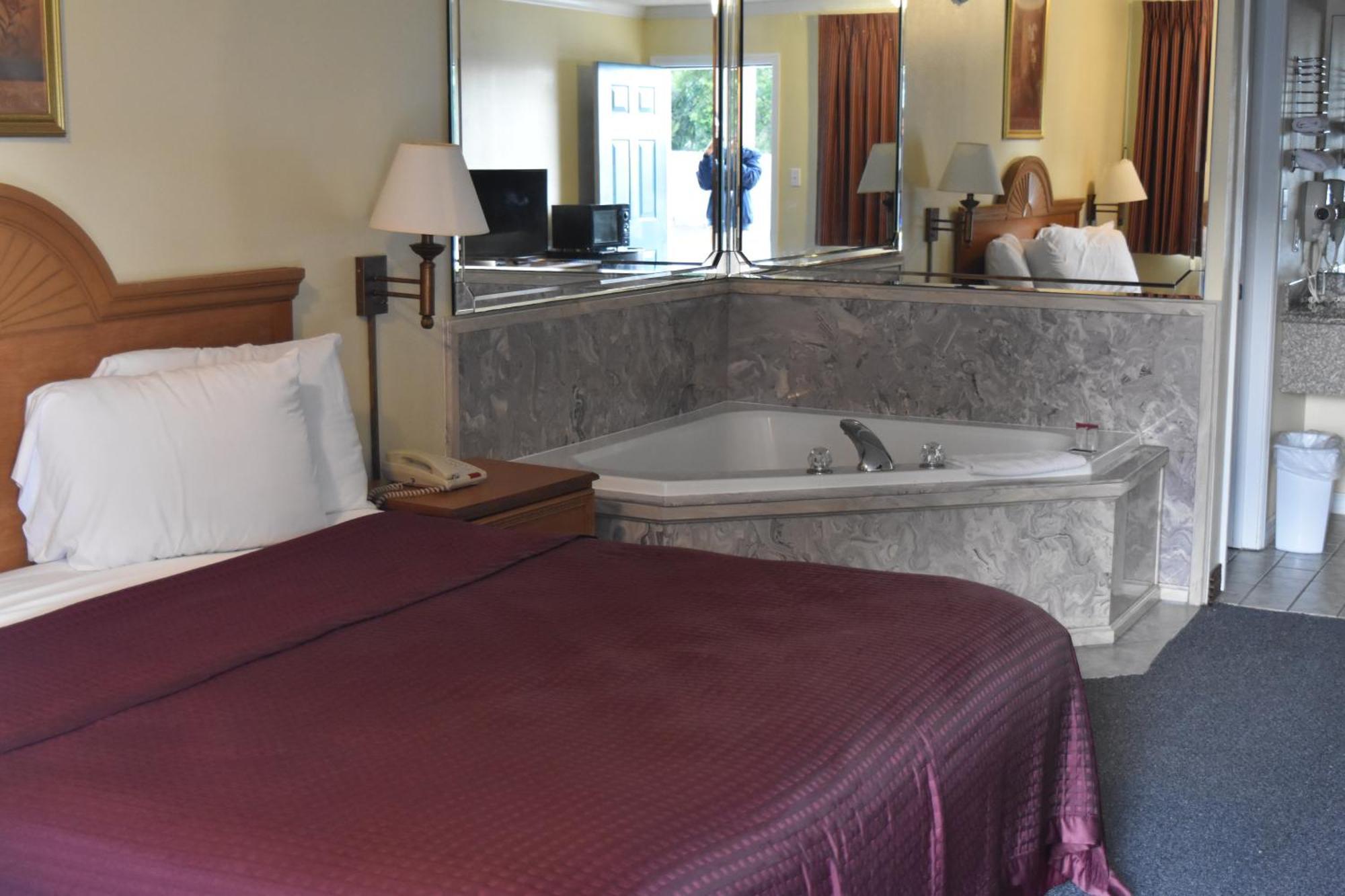 Suite Hot Tub