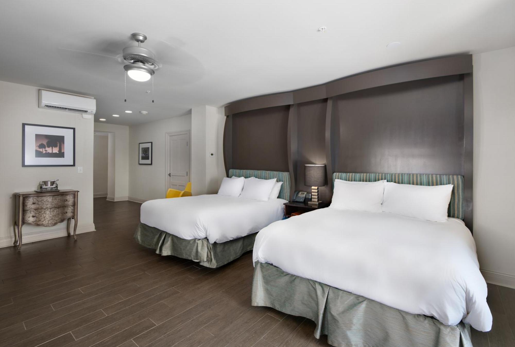 2 Queen Beds Gulf View