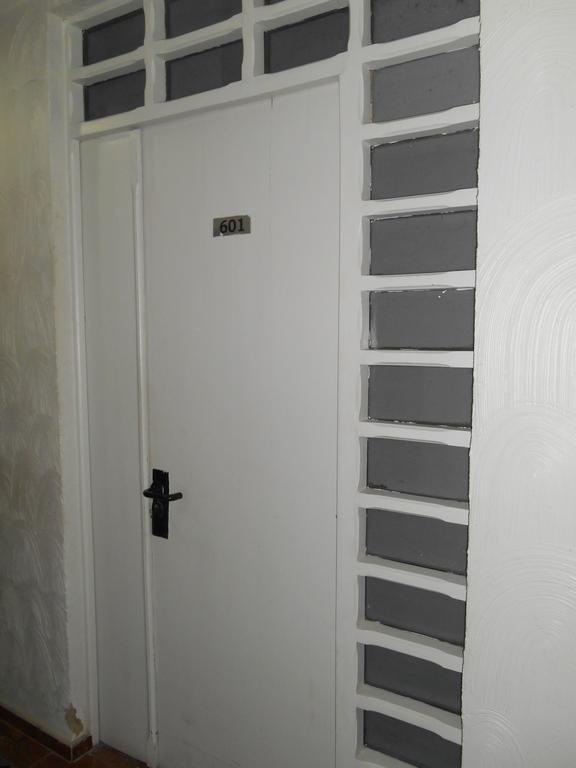 Family Room,121934350:JPEG