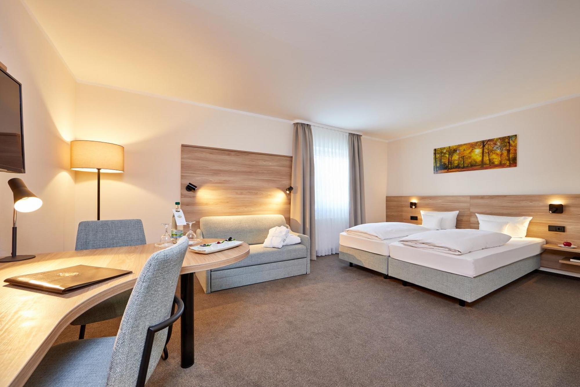 Business Double Room,709158934:JPEG