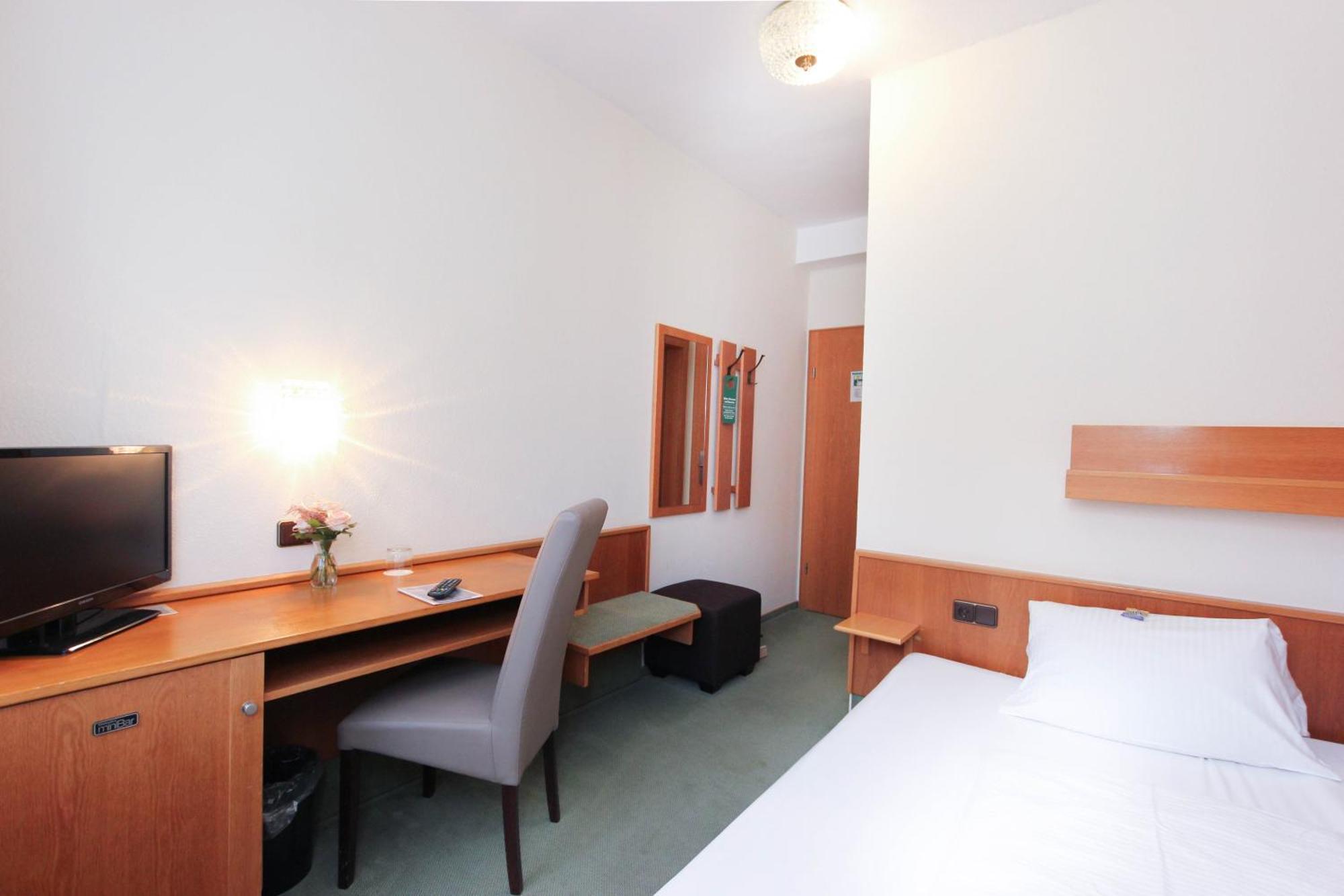 Comfort Single Room