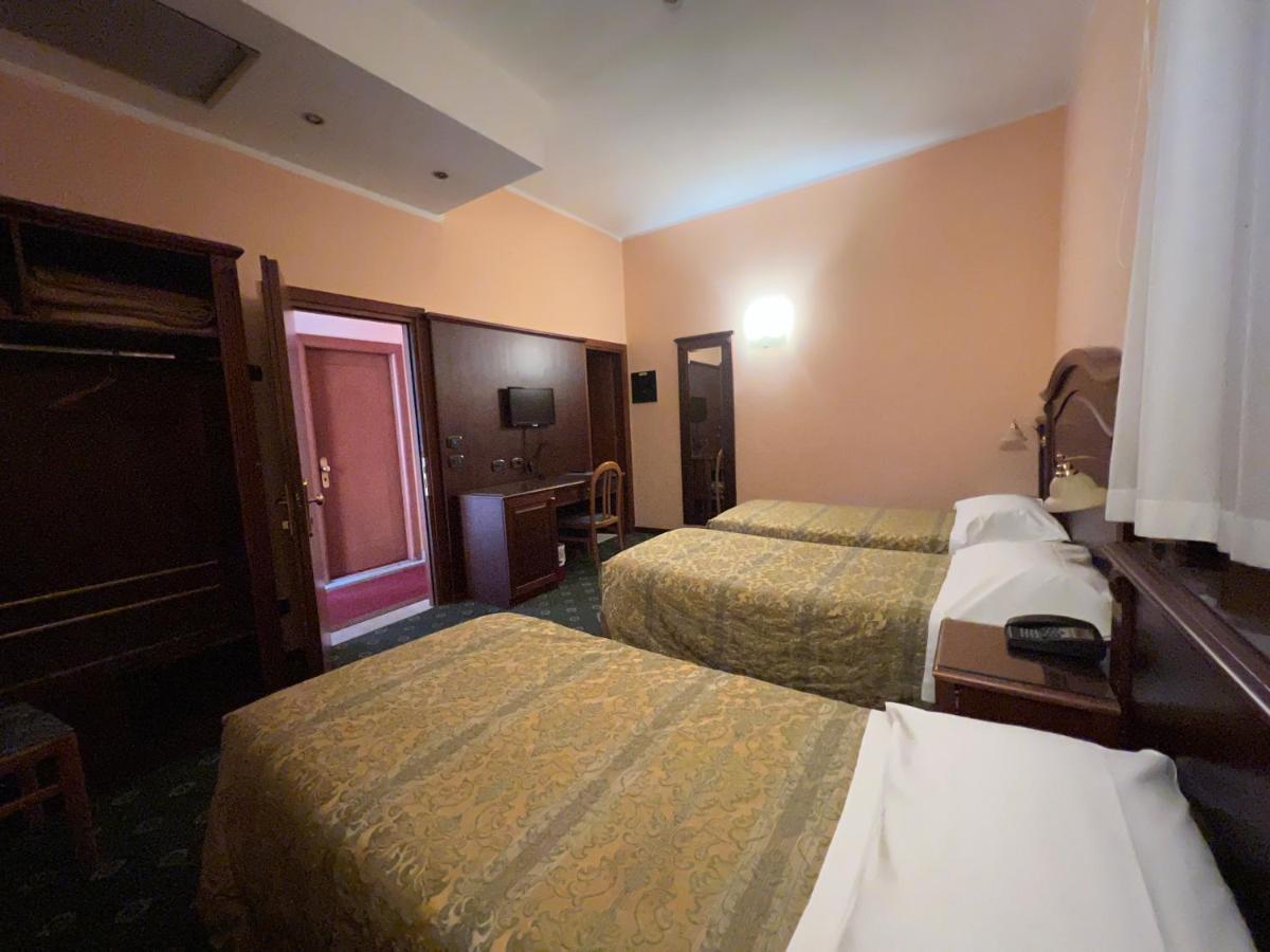 Standard Triple Room,1219908586:JPEG