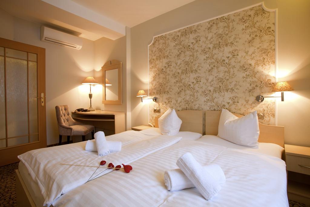 Double Room,122038963:JPEG